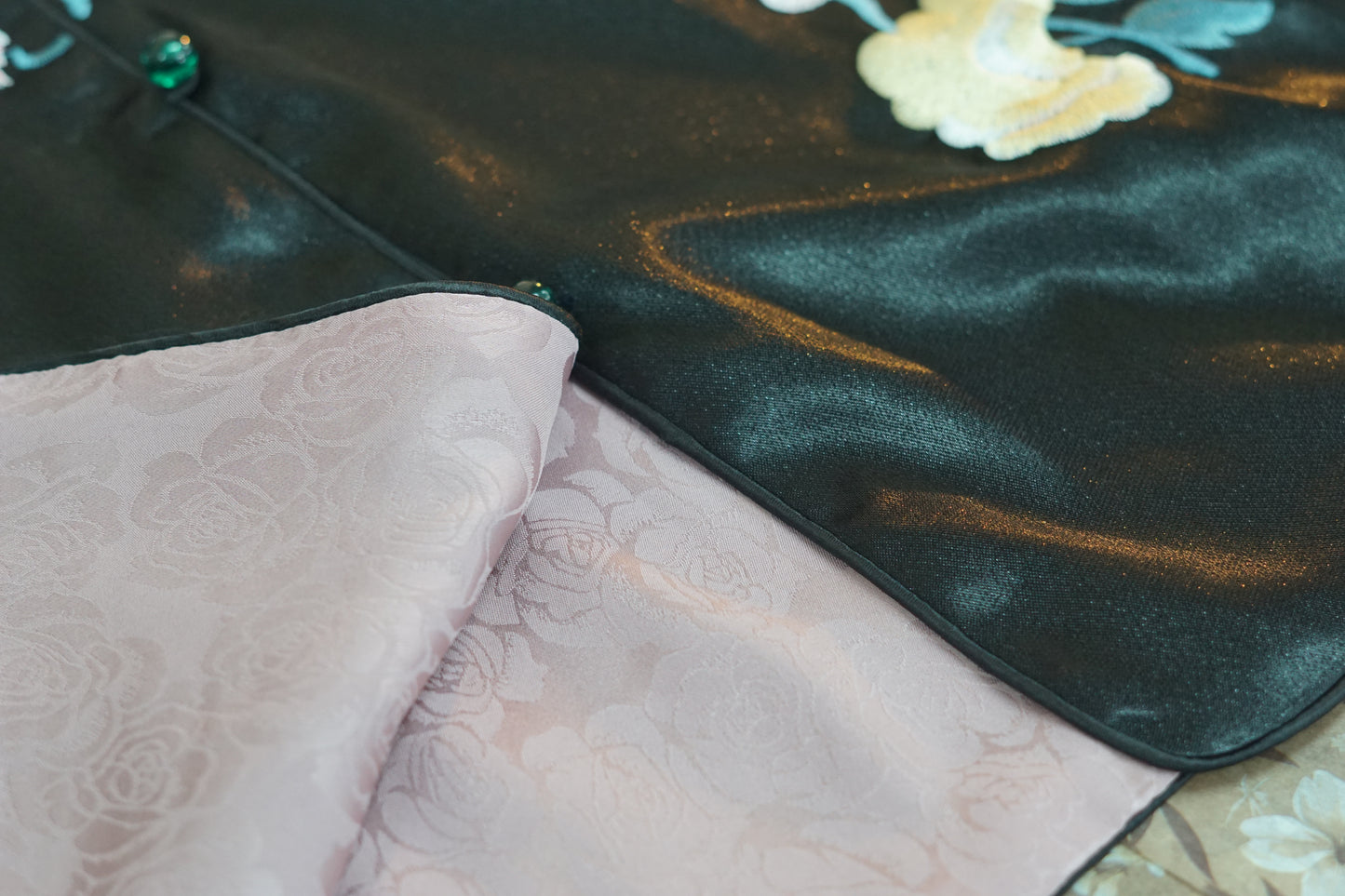 Handcrafted Reversible Song Dynasty Brocade Silk Vest | 100% Silk Waistcoat