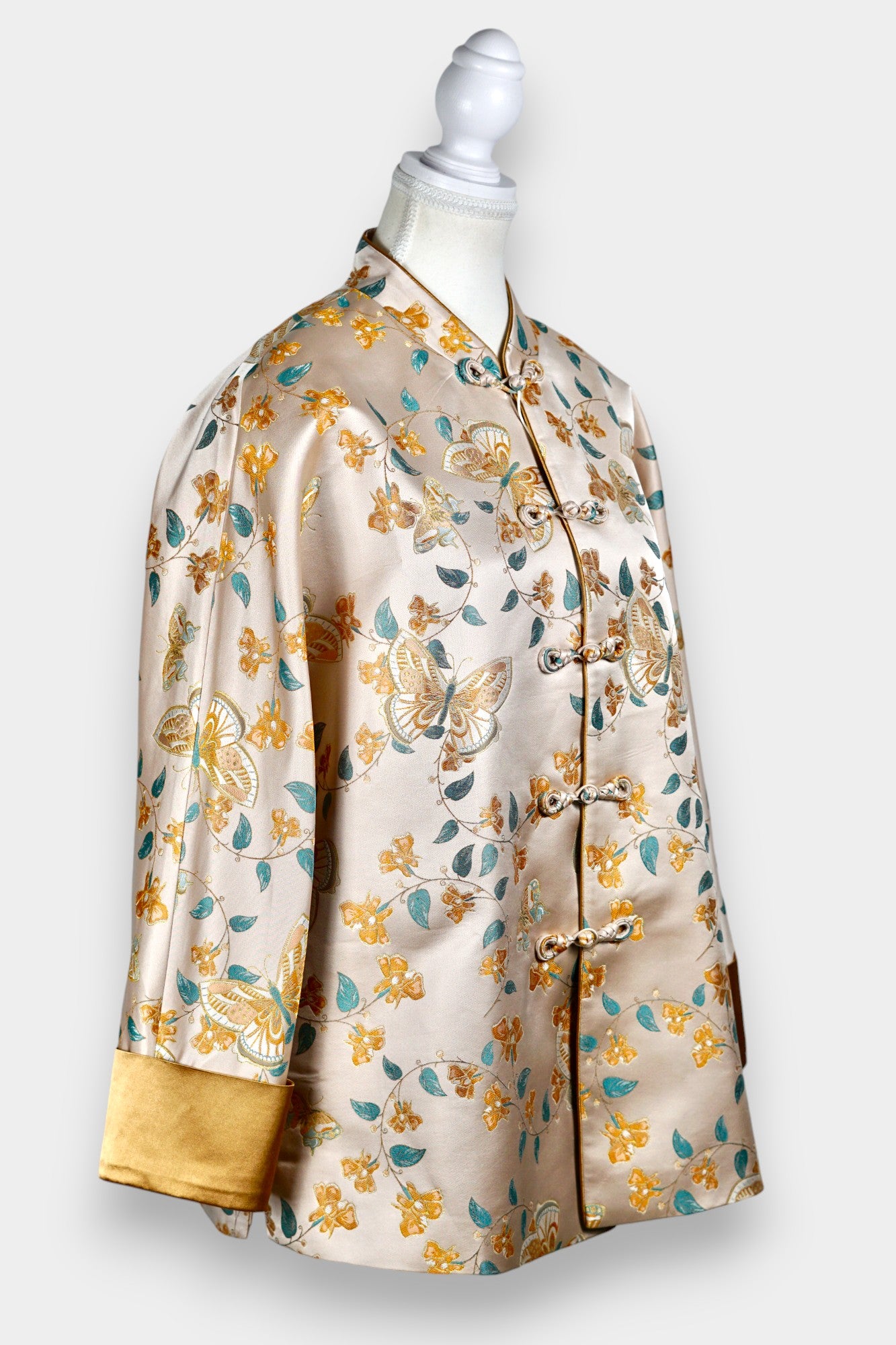 Handcrafted Floral Song Dynasty Brocade Silk Jacket | Artisanal Outerwear with Knot Buttons