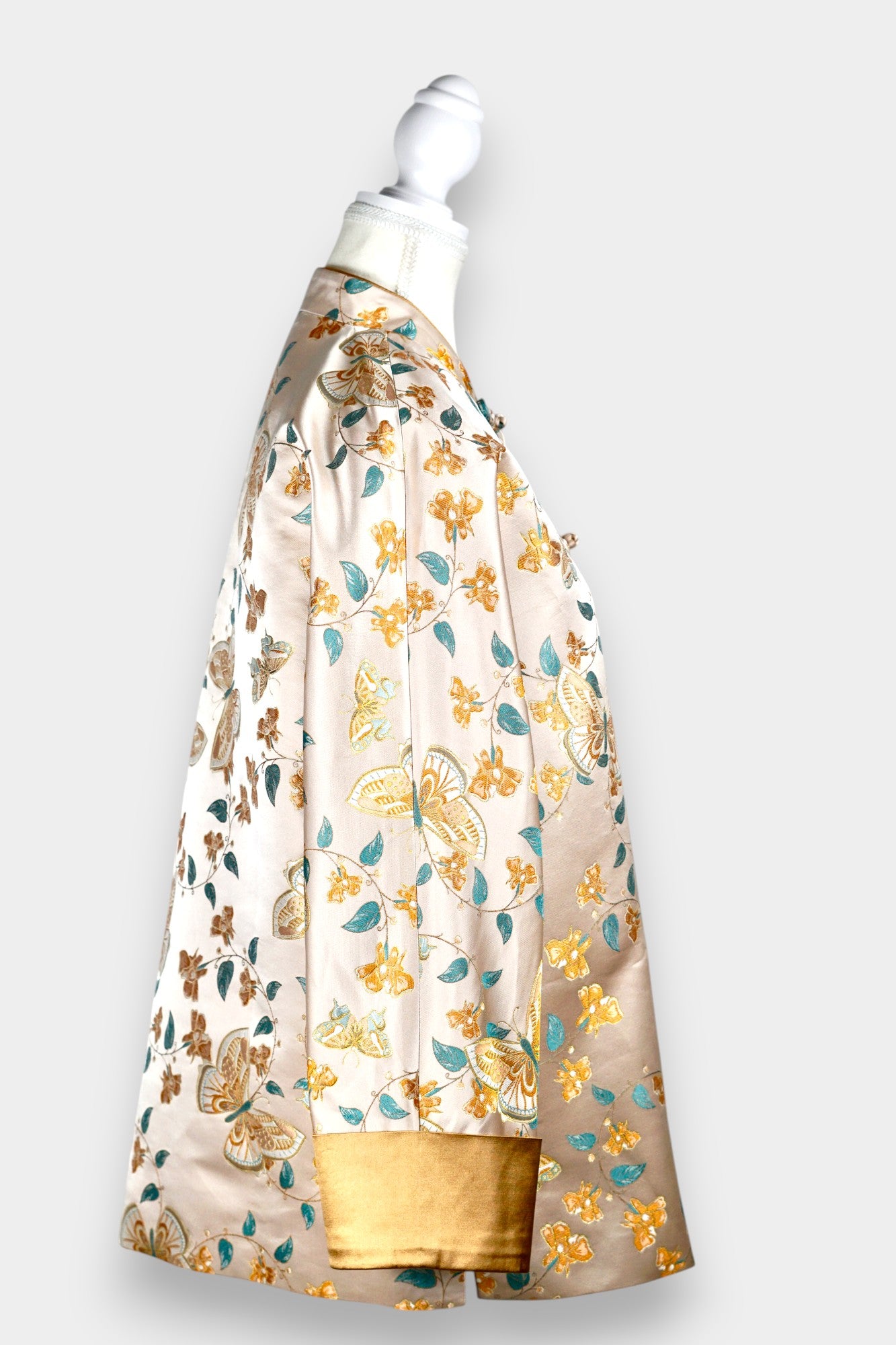Handcrafted Floral Song Dynasty Brocade Silk Jacket | Artisanal Outerwear with Knot Buttons