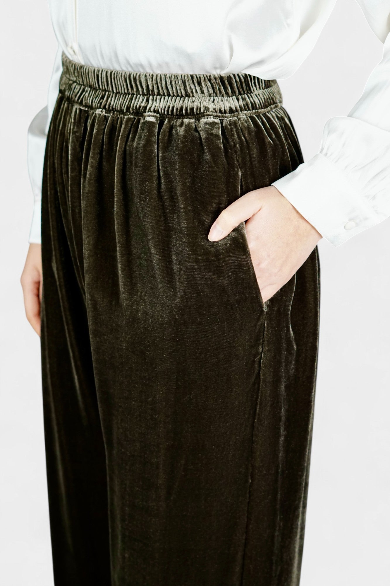 Silk Velvet Relaxed-Fit Trousers in Black & Khaki Green