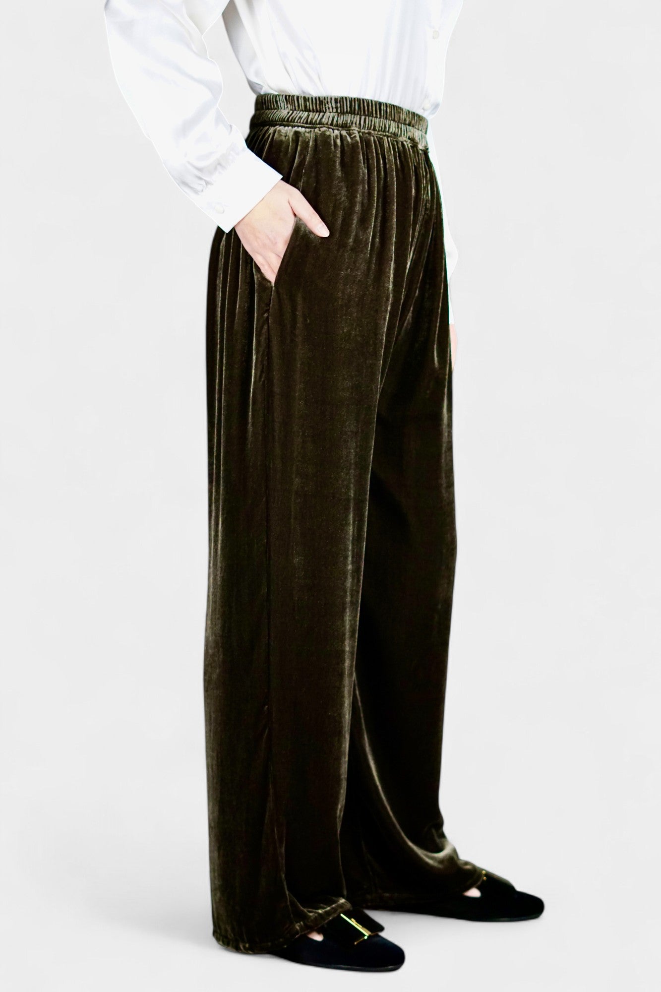 Silk Velvet Relaxed-Fit Trousers in Black & Khaki Green