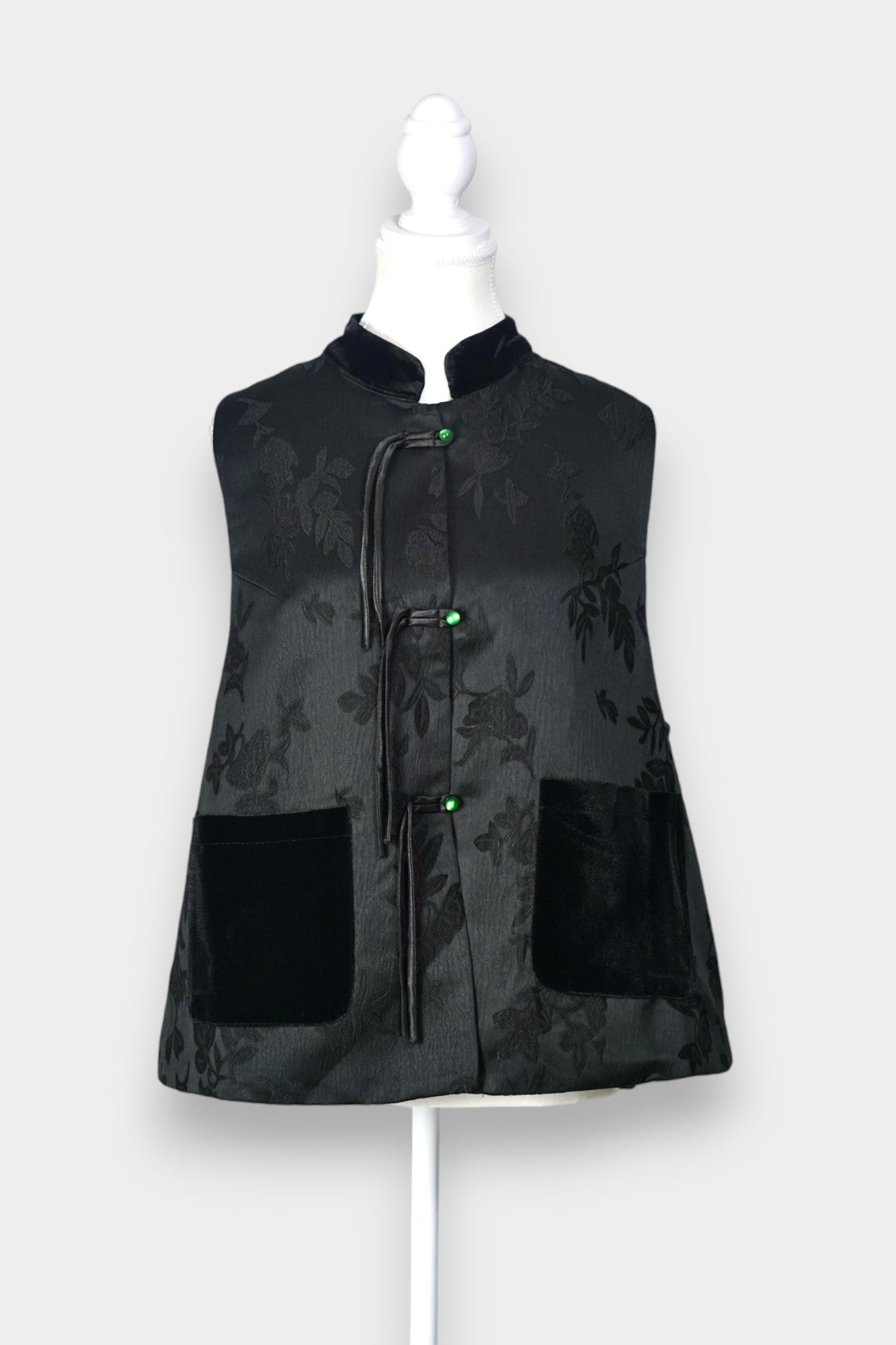Handcrafted Floral Song Dynasty Brocade Silk Vest | 100% Mulberry Silk Outerwear