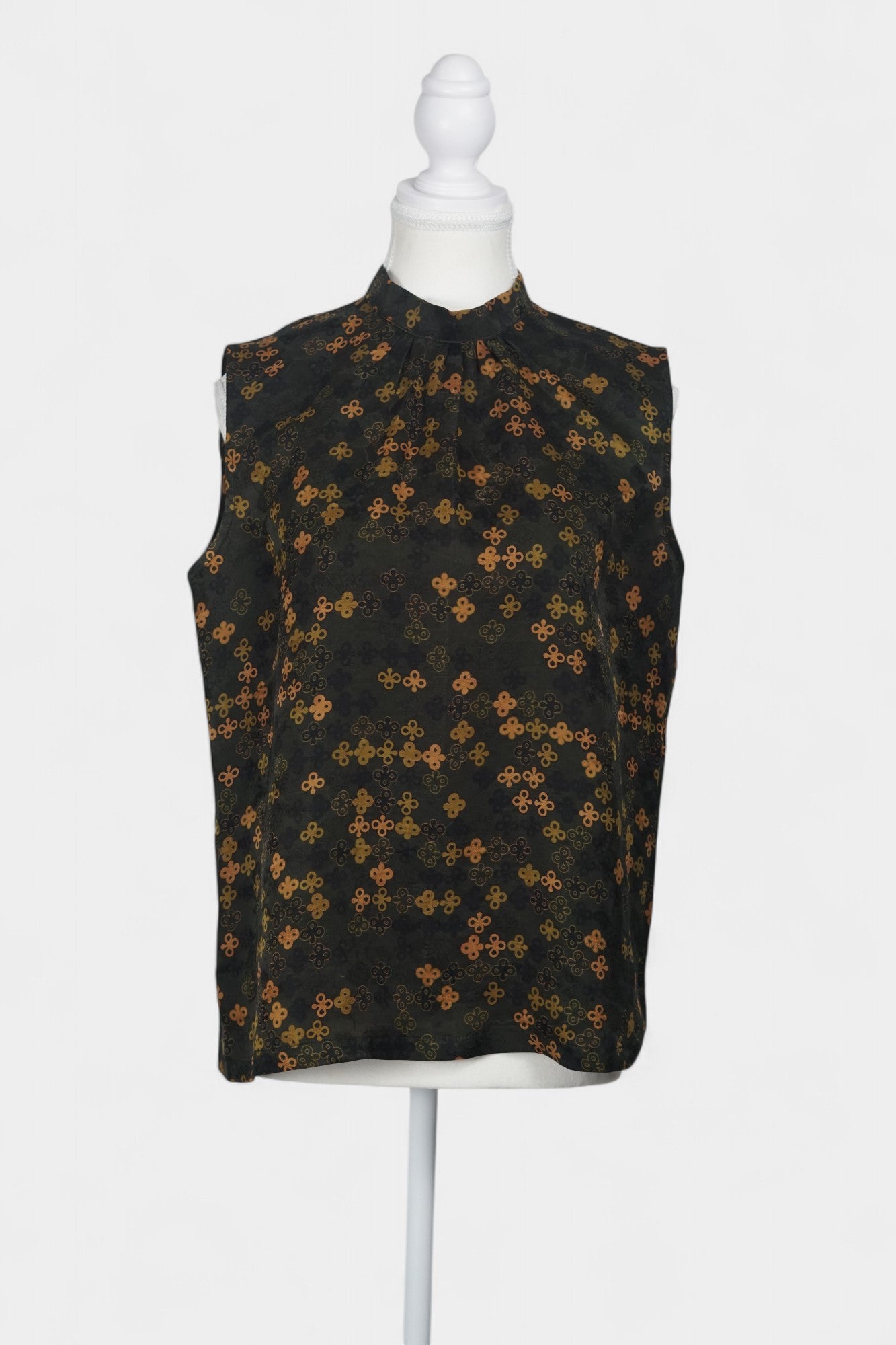 Gambiered Guangdong Gauze Silk Sleeveless Top | Geometric Jacquard