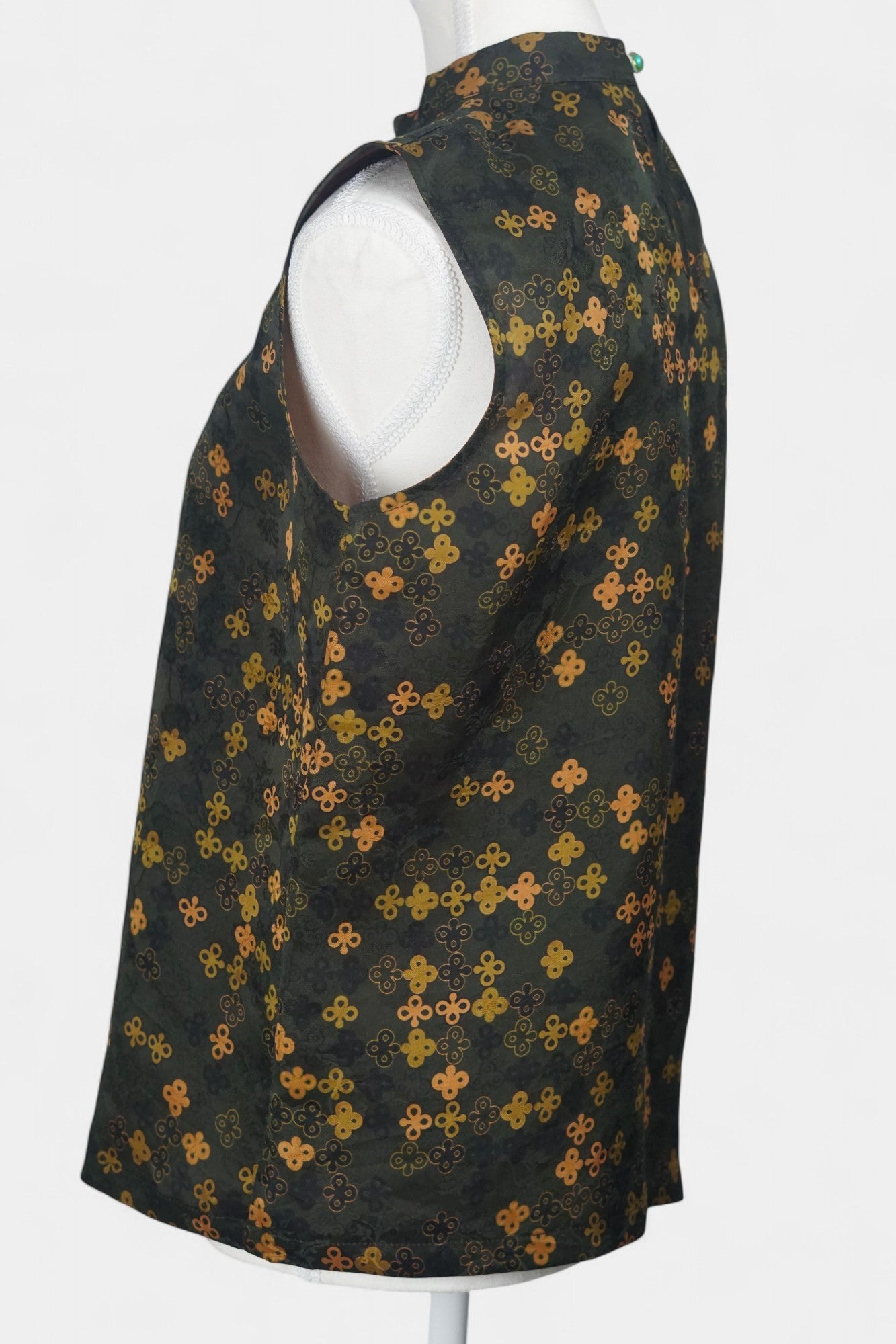 Gambiered Guangdong Gauze Silk Sleeveless Top | Geometric Jacquard