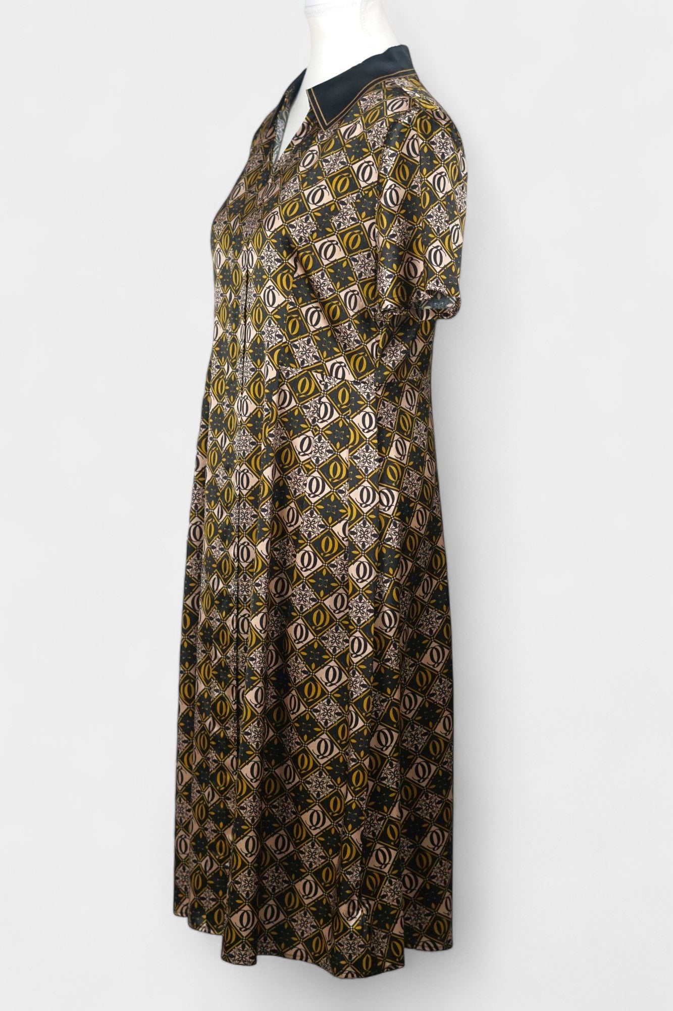 Mulberry Silk Geometric Print Dress | Short-Sleeve