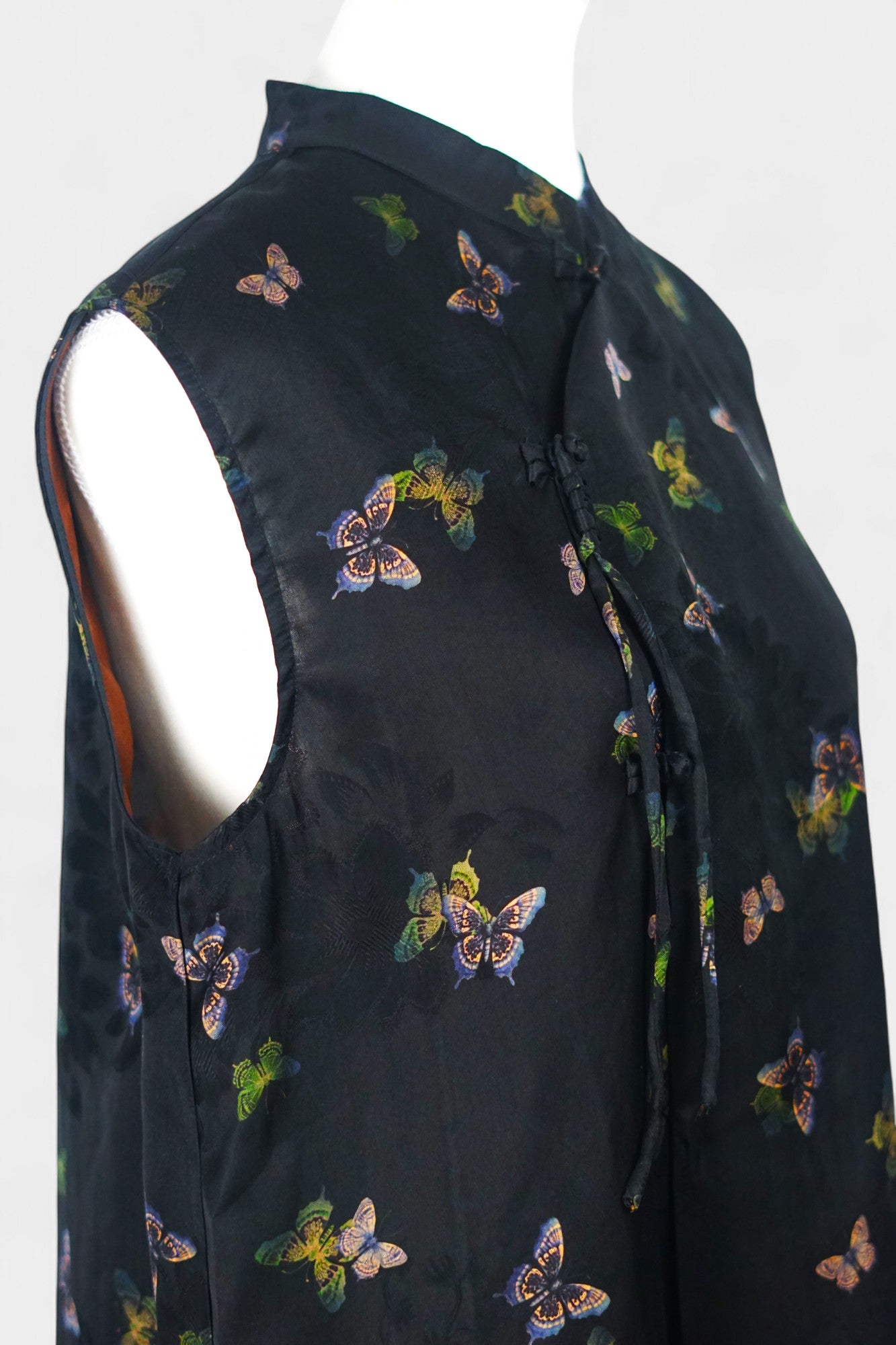 Handmade Gambiered Guangdong Gauze Silk Vest | Neo-Chinese Style