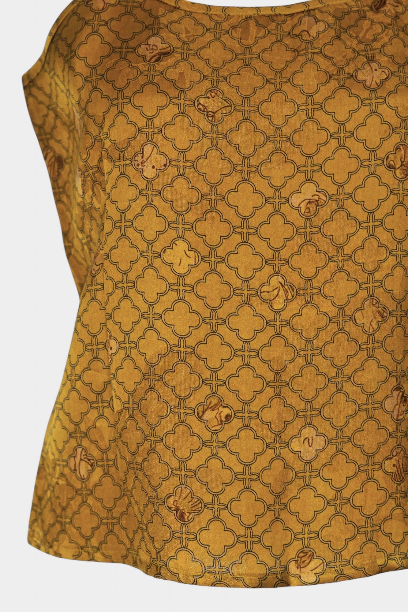 Gambiered Gauze Silk Blazer & Camisole Set | Gold Geometric Print