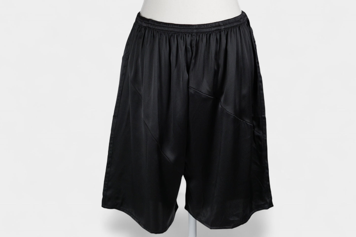 Pure Mulberry Silk Shorts | Classic Black