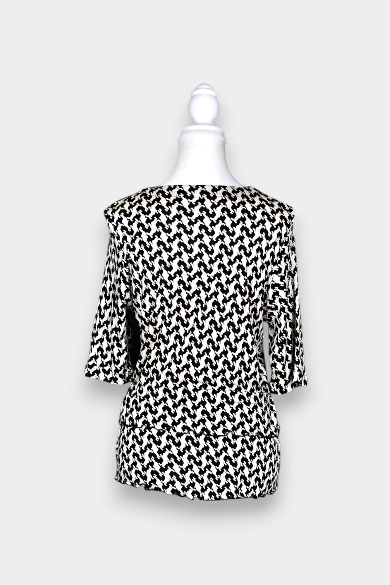 Printed Blouse with Drawstring Waist | Black & White Zigzag