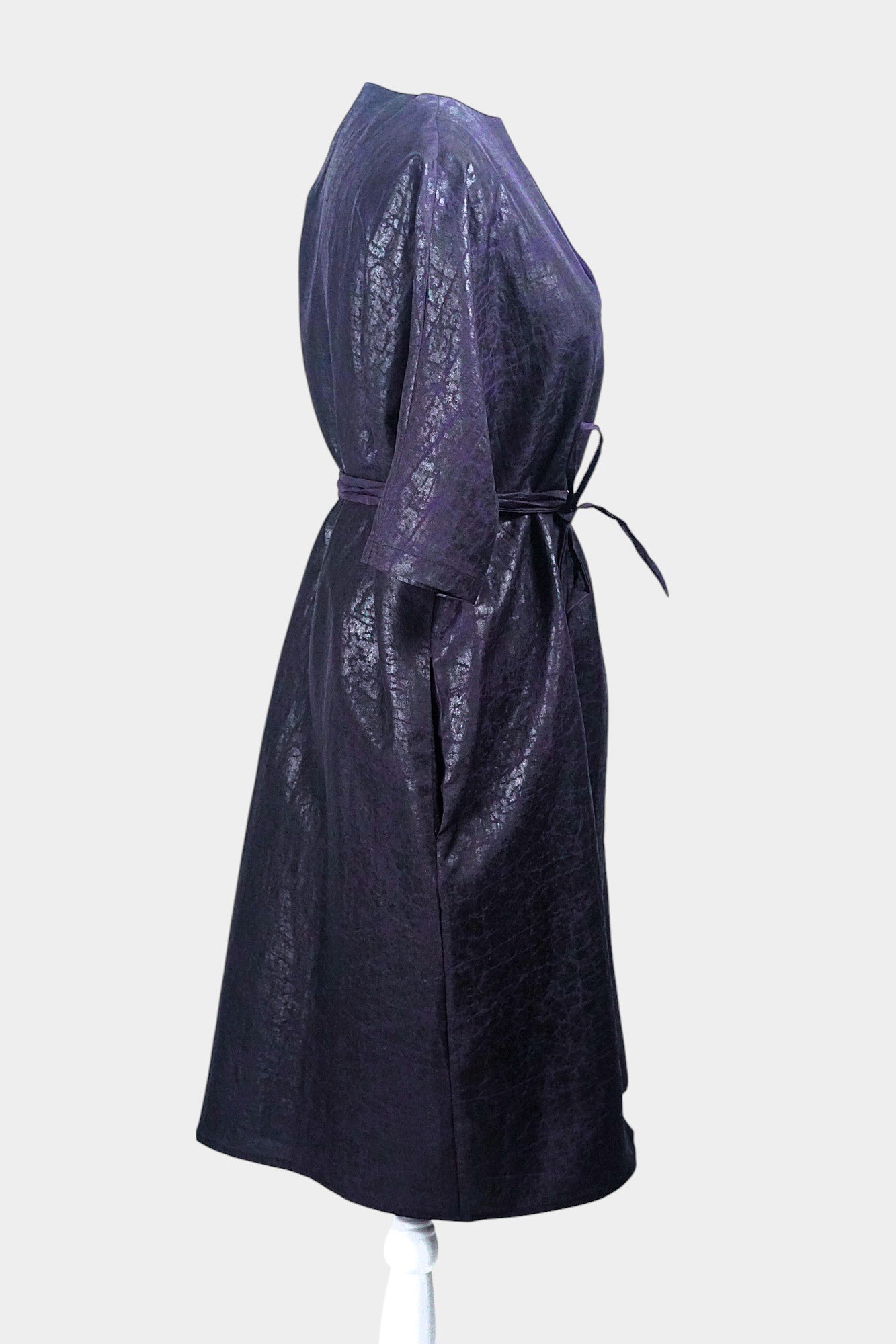 Elegant Purple Gambiered Guangdong Gauze Silk Dress | Cracked-Pattern Kaftan