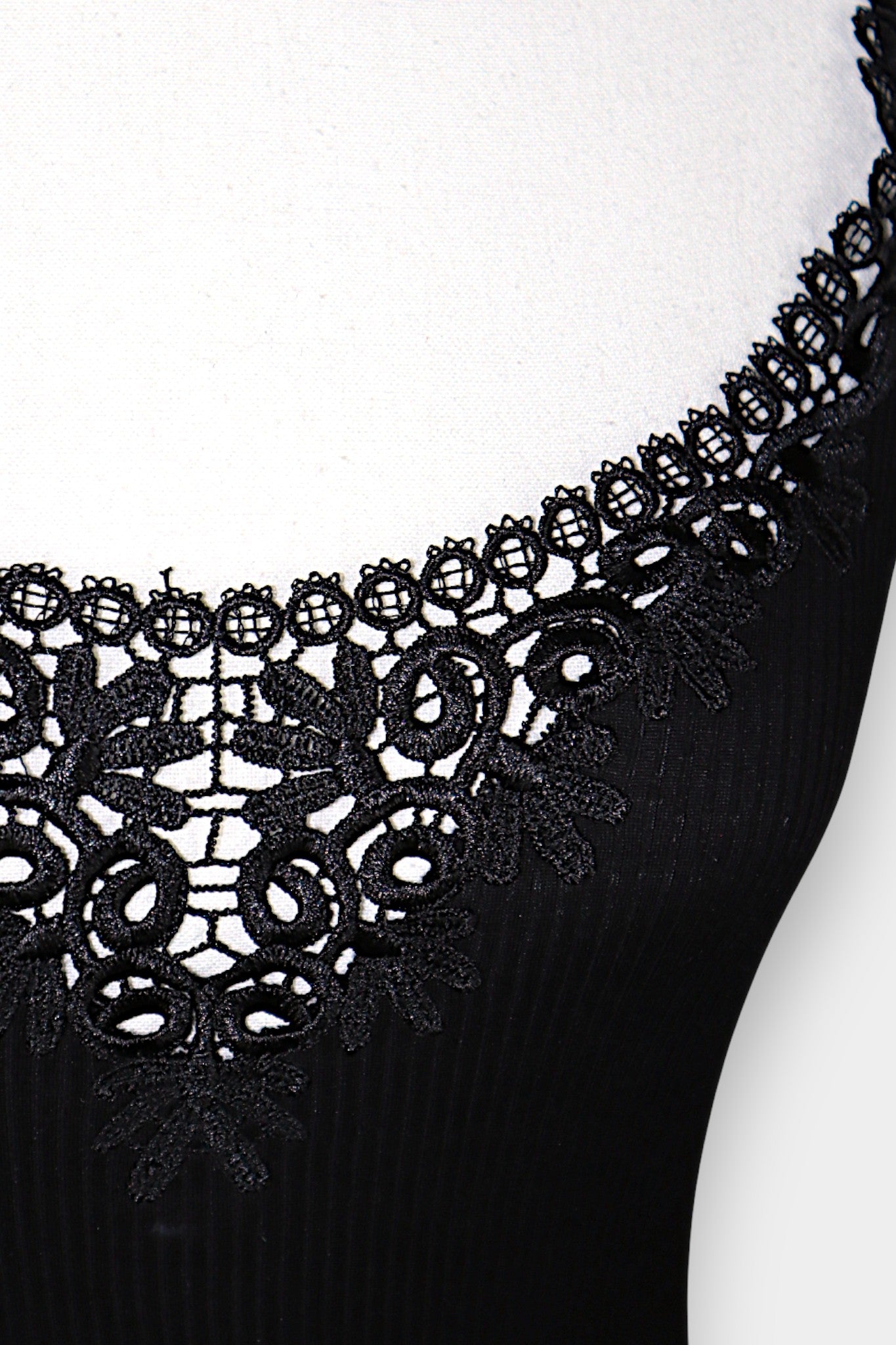 Mulberry Silk & Cotton Blend Ribbed Camisole with Lace