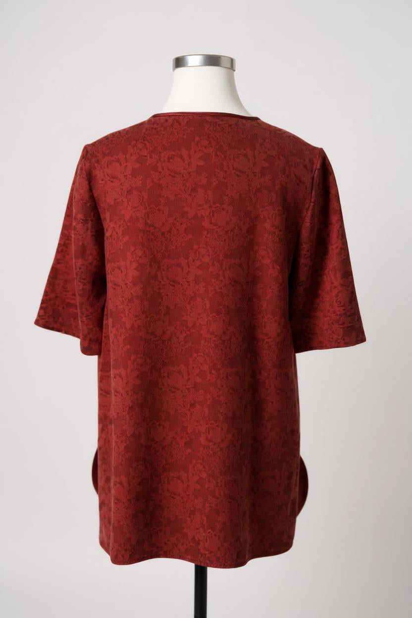 Elegant Red Jacquard Gambiered Guangdong Gauze Silk Top | Tie-Neck Blouse