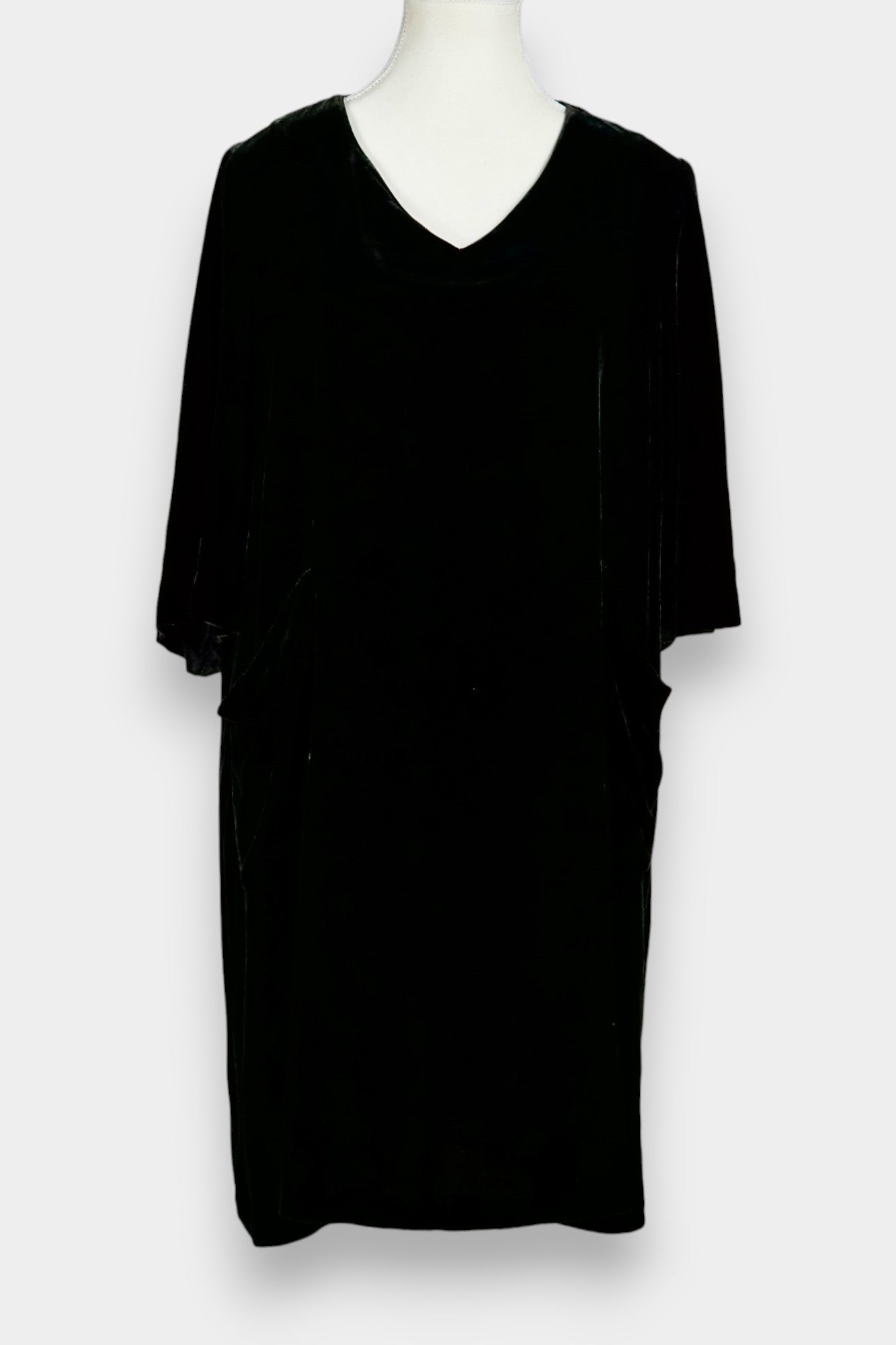 Silk Velvet Relaxed-Fit Tunic Dress in Classic Black
