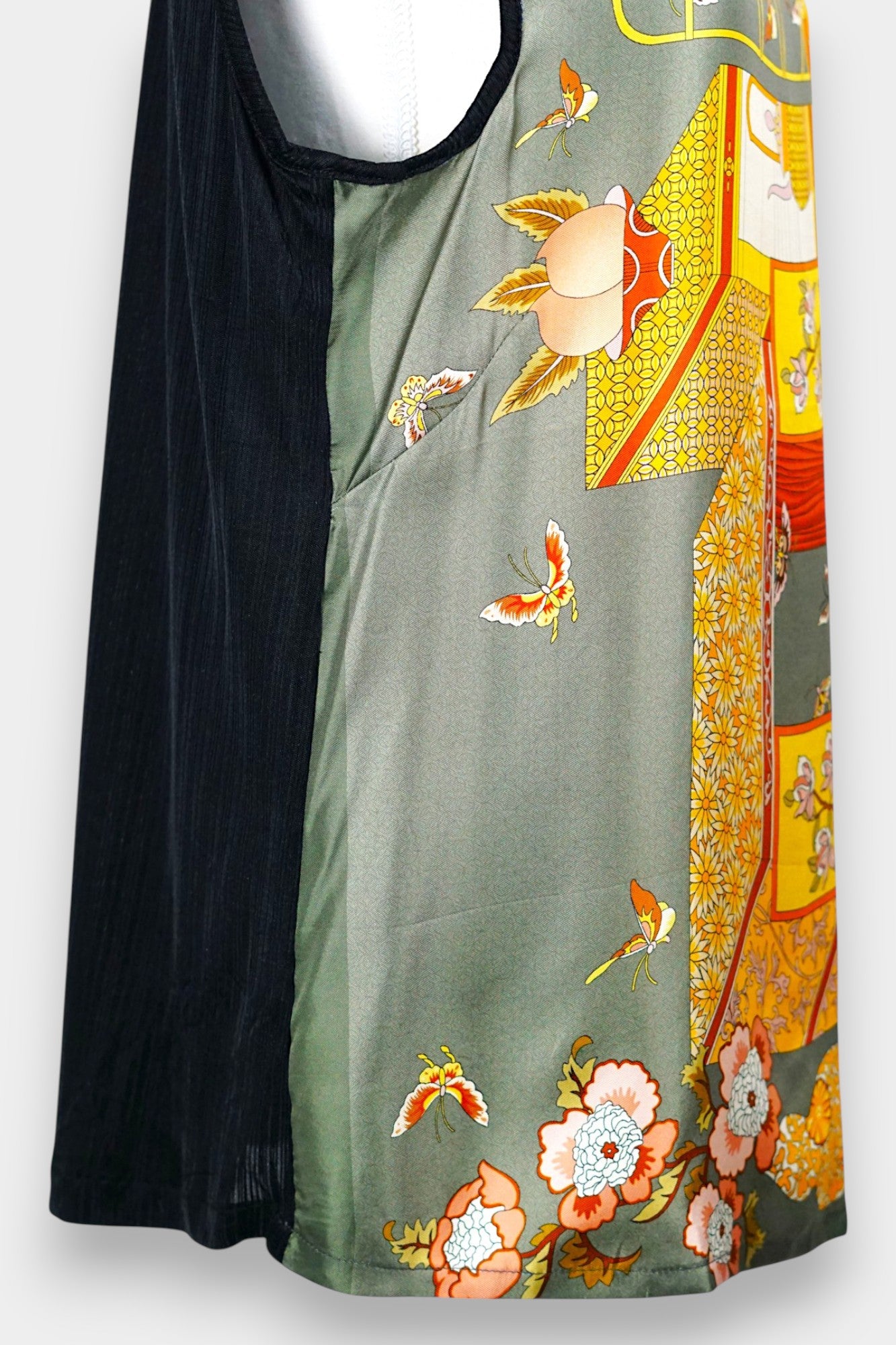 Handmade Mulberry Silk Sleeveless Top | Abstract Art Print