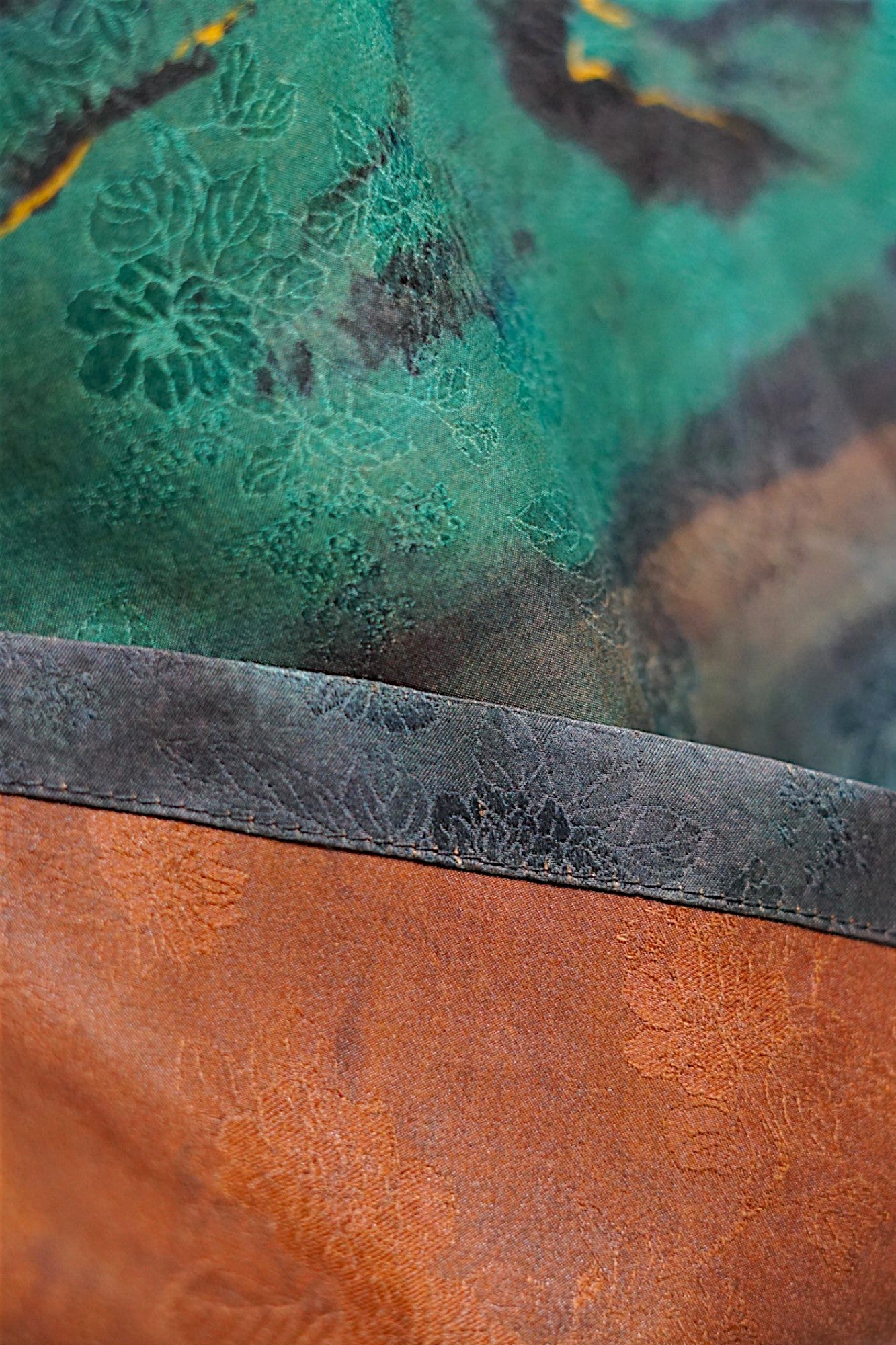 Handmade Gambiered Guangdong Gauze Silk Top | Abstract Print