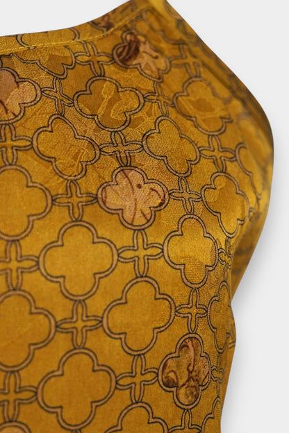 Gambiered Gauze Silk Blazer & Camisole Set | Gold Geometric Print