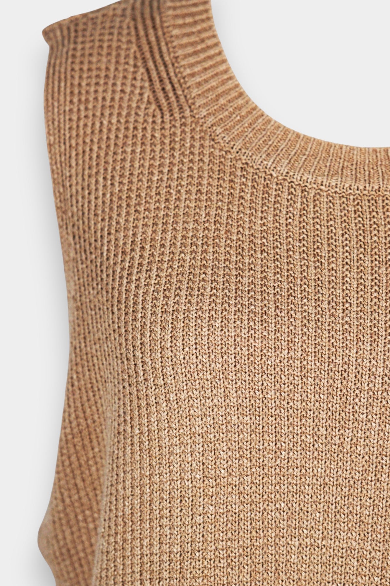 Knitted Tussah Silk Vest | Camel Brown
