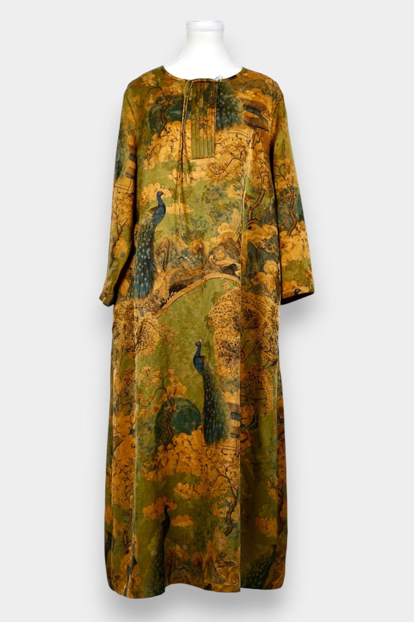 Gambiered Guangdong Gauze Silk Dress | Peacock Garden Print