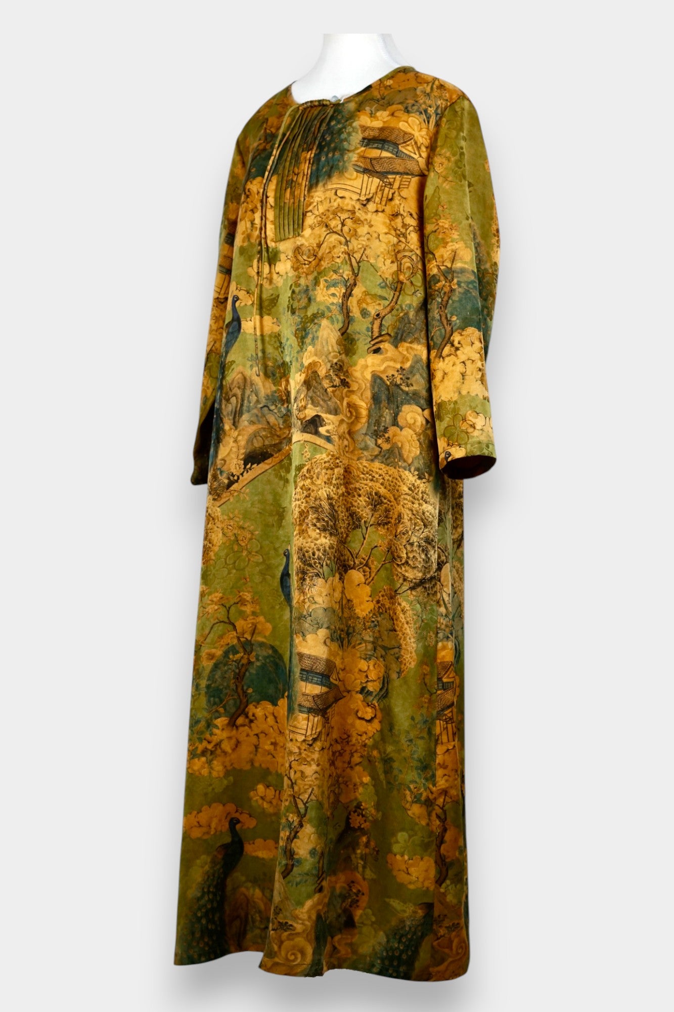 Gambiered Guangdong Gauze Silk Dress | Peacock Garden Print
