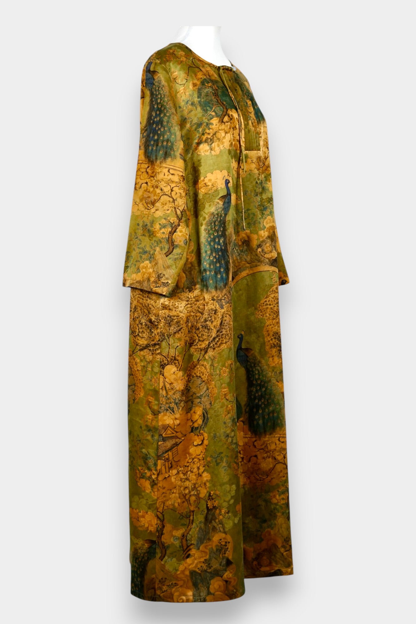 Gambiered Guangdong Gauze Silk Dress | Peacock Garden Print