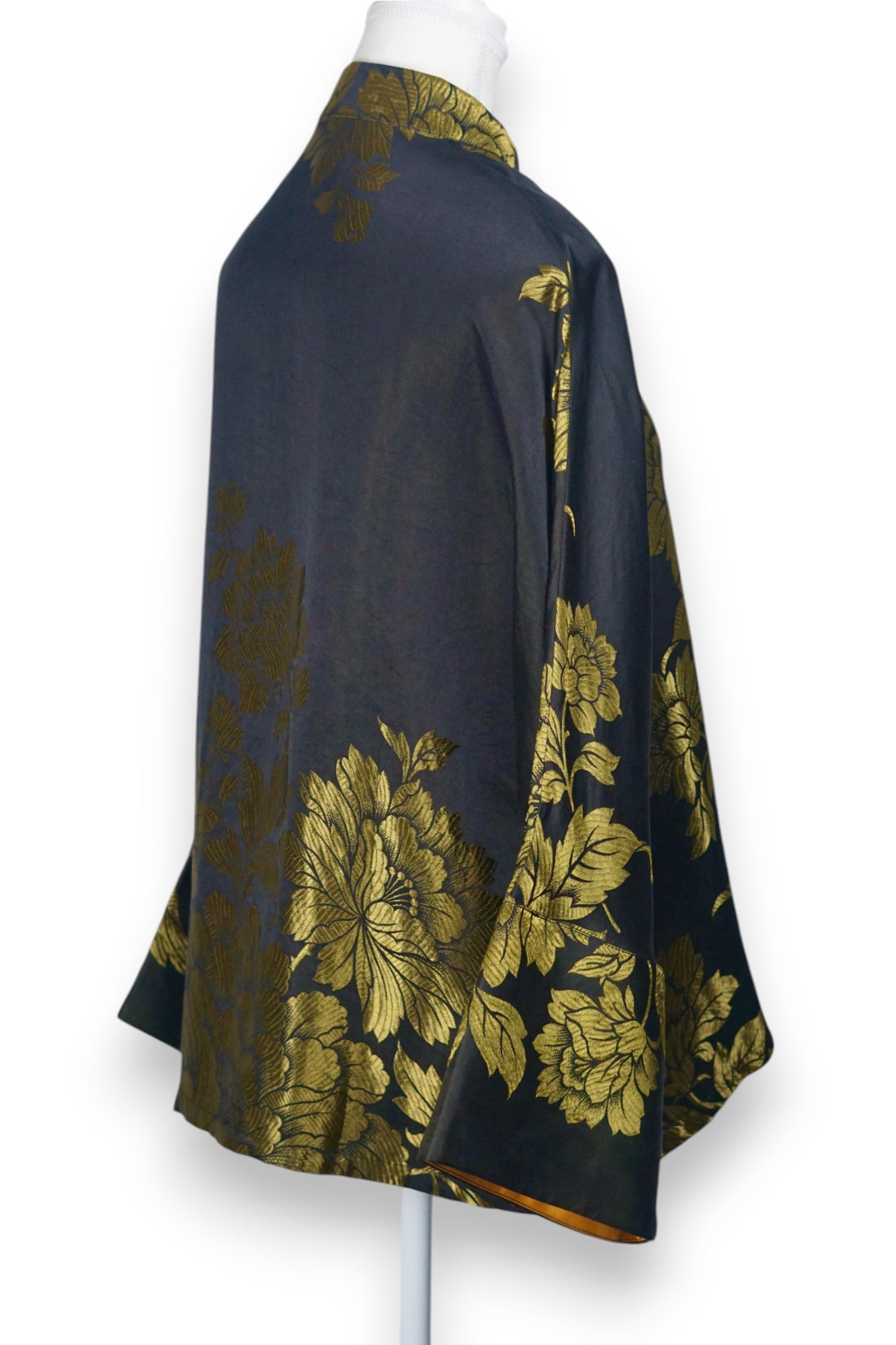 Gold & Black Song Dynasty Brocade Silk Blouse | Mandarin Collar Jacket