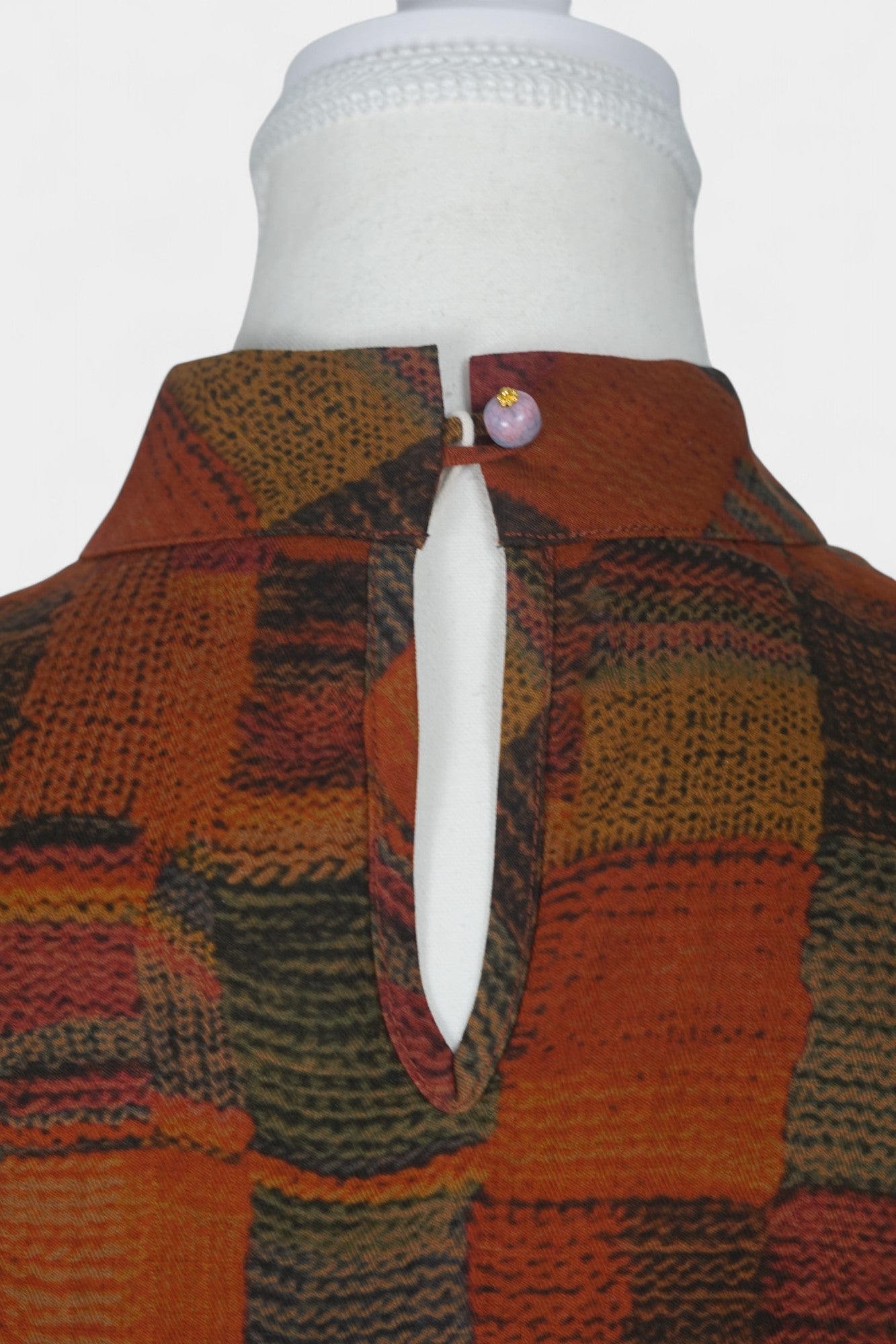 Handcrafted Gambiered Guangdong Gauze Silk Vest | Brown Outerwear