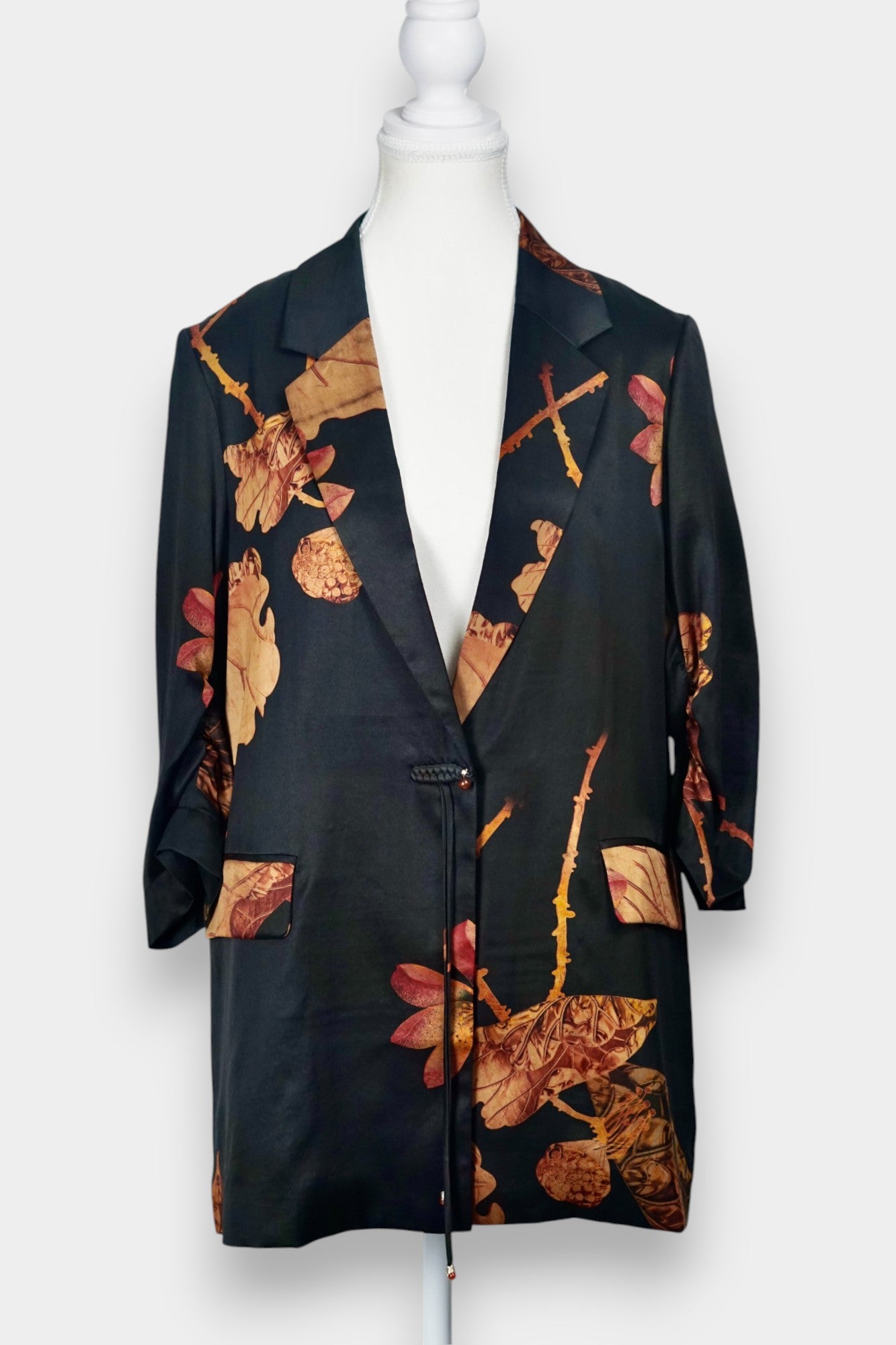 Gambiered Guangdong Gauze Silk Blazer | Earthy Leaf Print