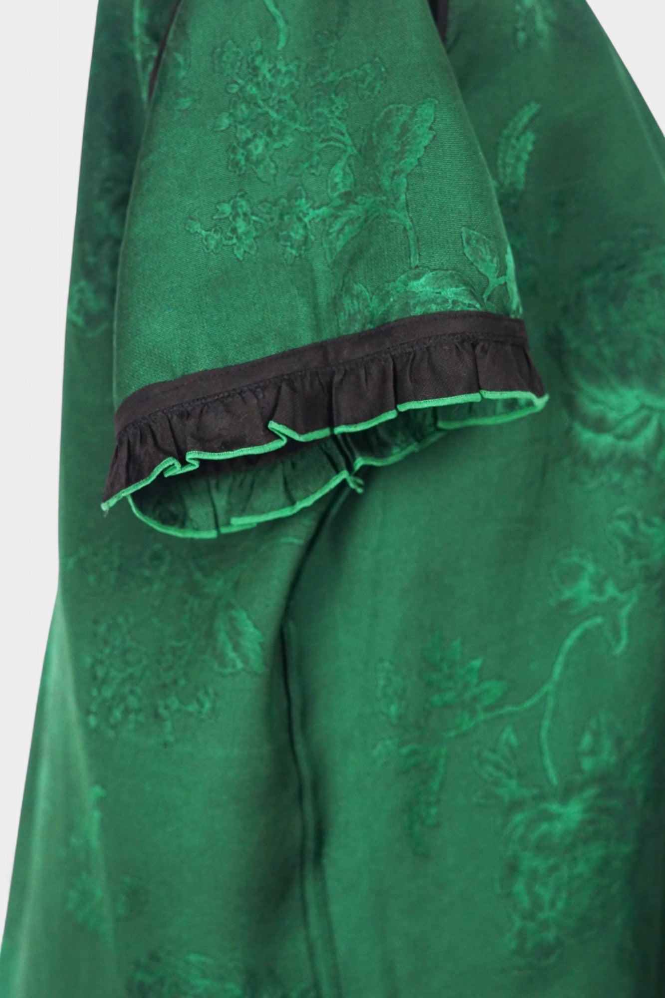 Handmade Mulberry Silk Reversible Top | Green & Black Huaro Weave