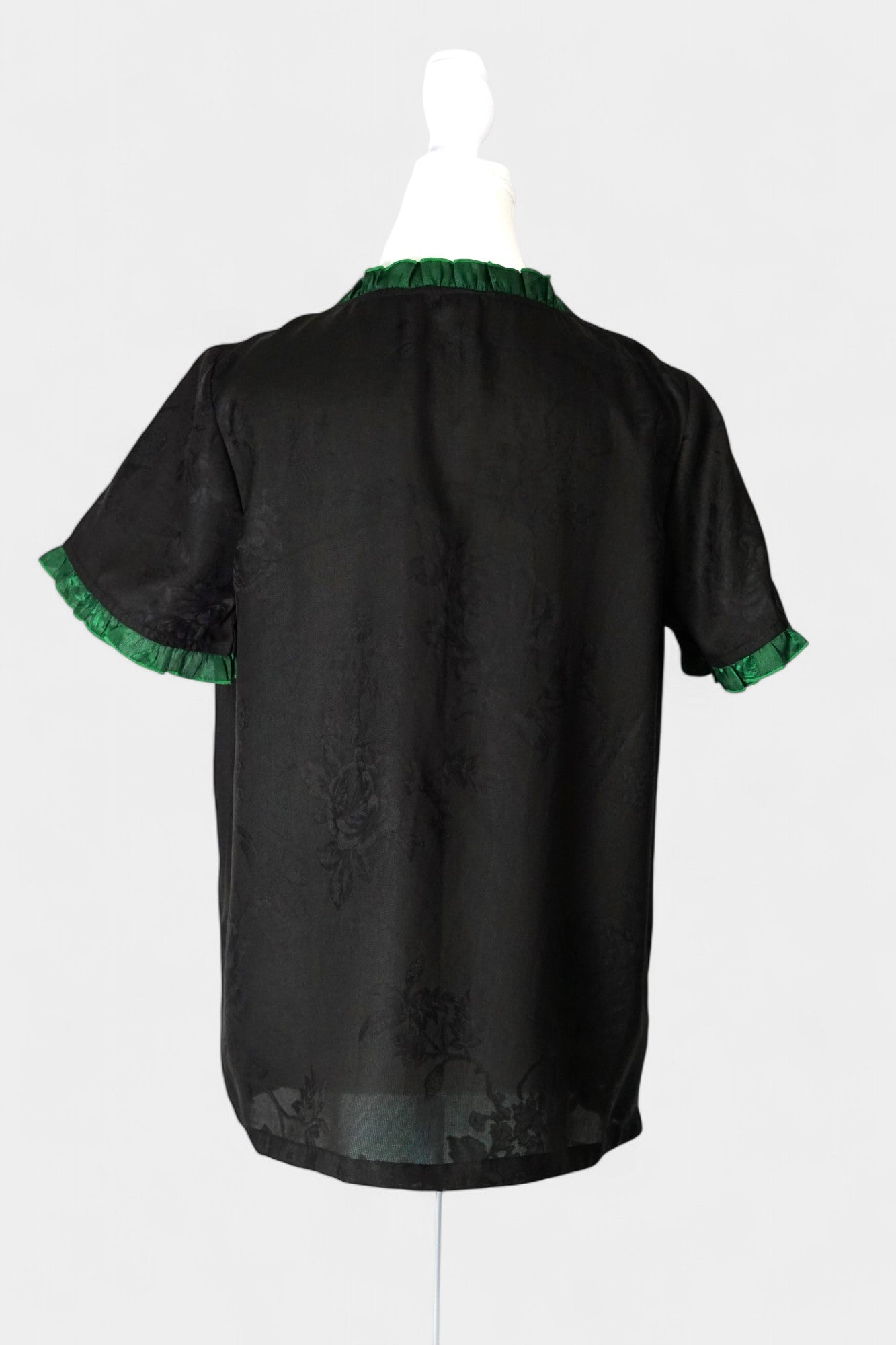 Handmade Mulberry Silk Reversible Top | Green & Black Huaro Weave