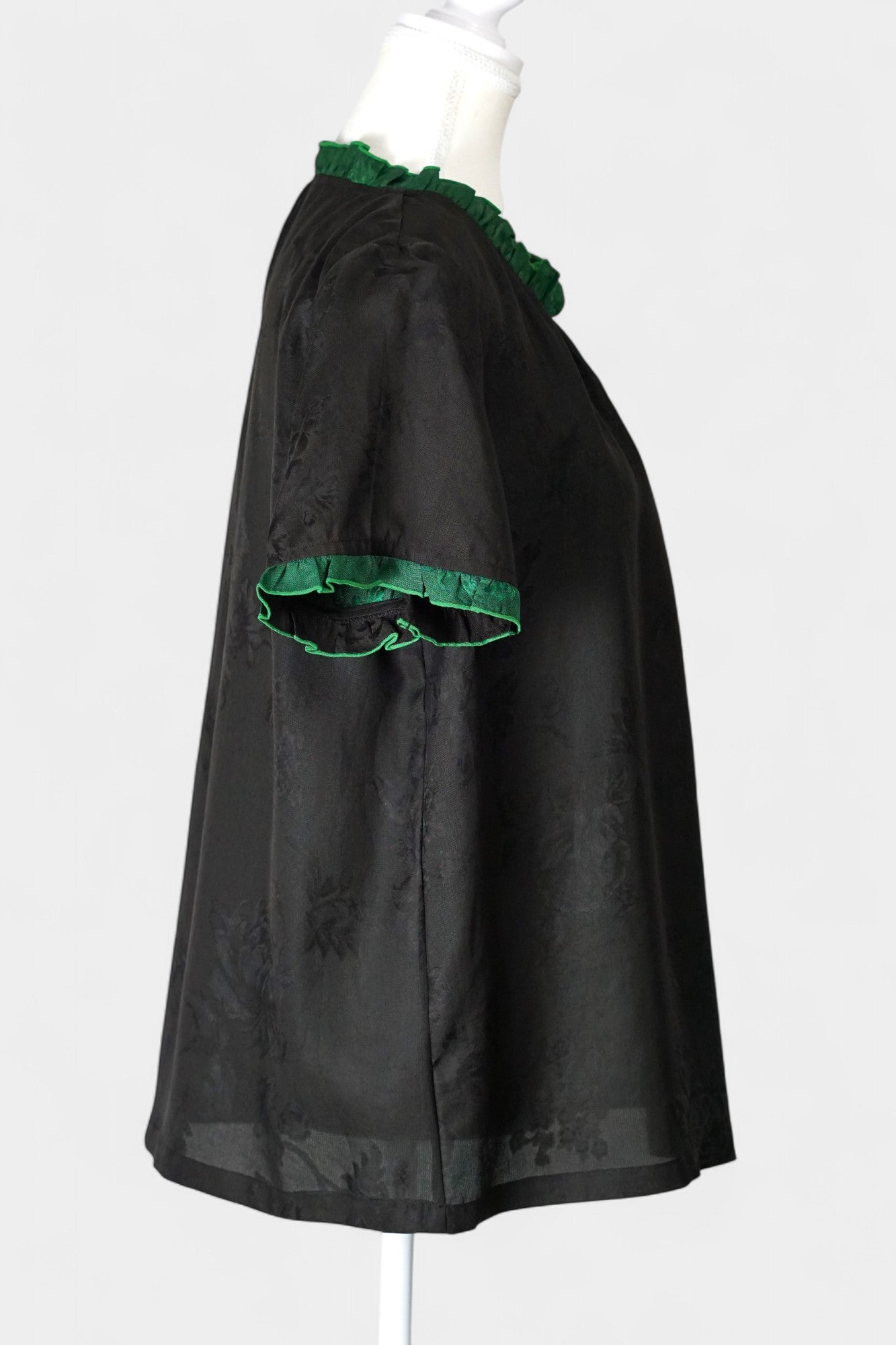 Handmade Mulberry Silk Reversible Top | Green & Black Huaro Weave