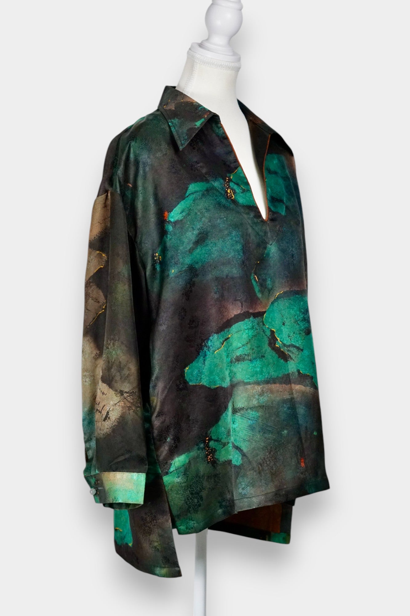 Handmade Gambiered Guangdong Gauze Silk Top | Abstract Print