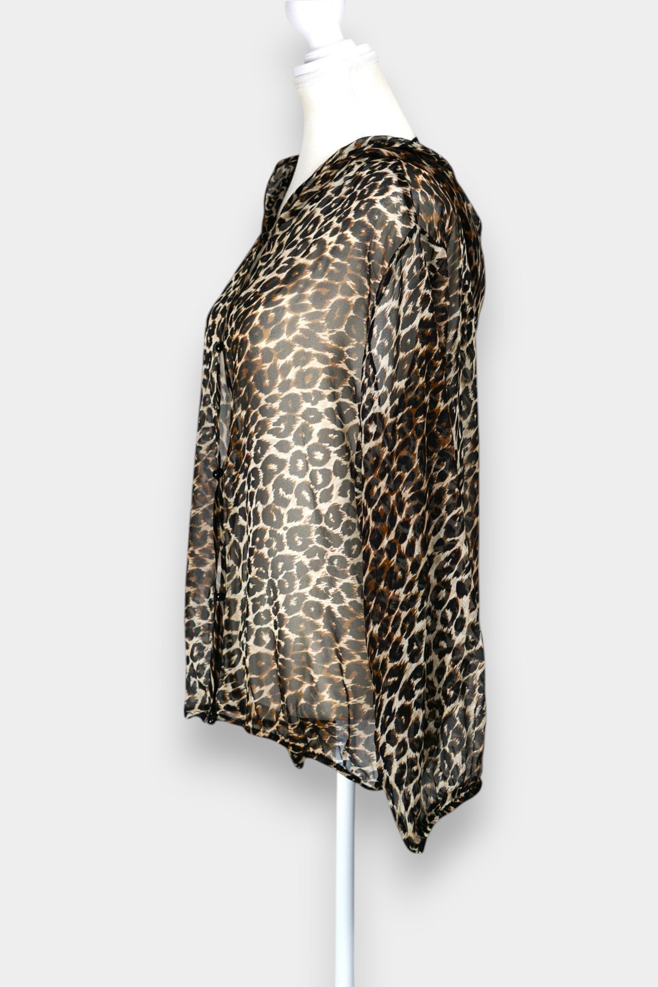 Handcrafted Leopard Print Mulberry Silk Outwear