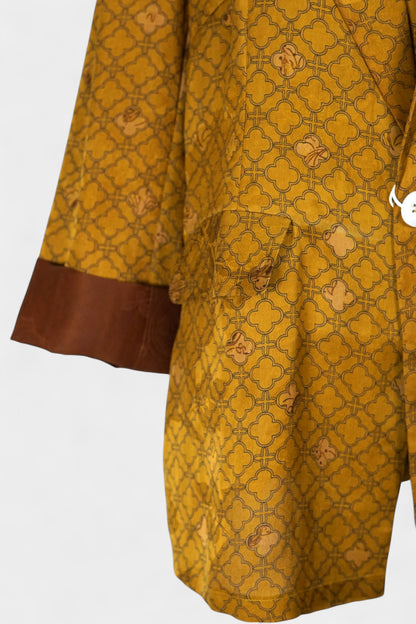 Gambiered Gauze Silk Blazer & Camisole Set | Gold Geometric Print