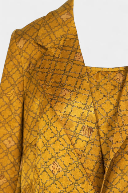 Gambiered Gauze Silk Blazer & Camisole Set | Gold Geometric Print