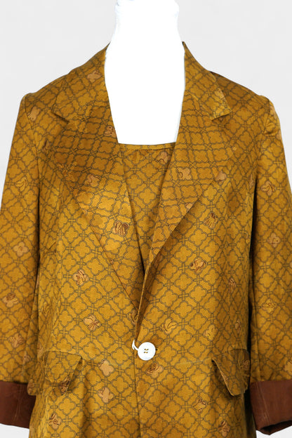 Gambiered Gauze Silk Blazer & Camisole Set | Gold Geometric Print