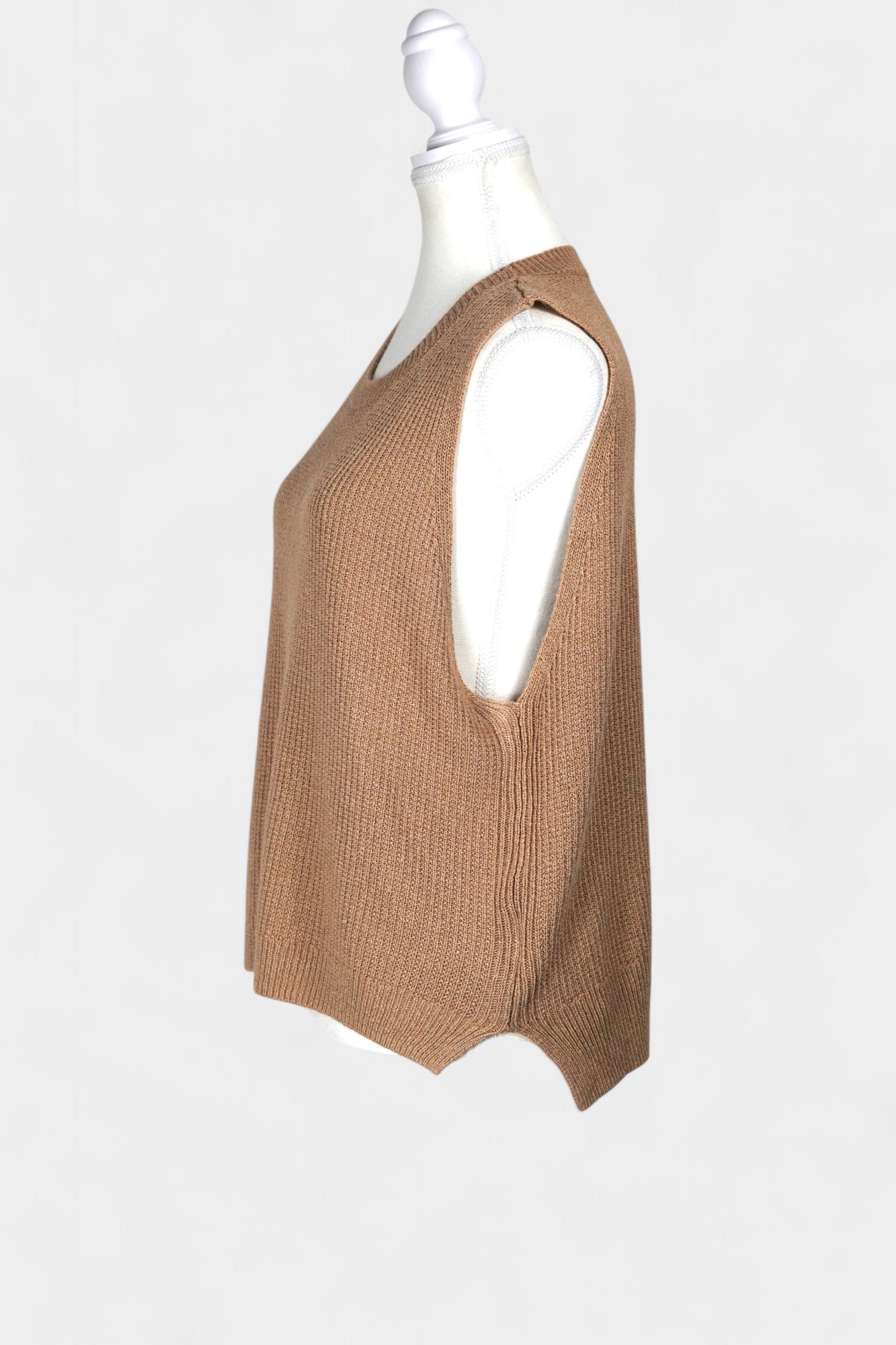 Knitted Tussah Silk Vest | Camel Brown