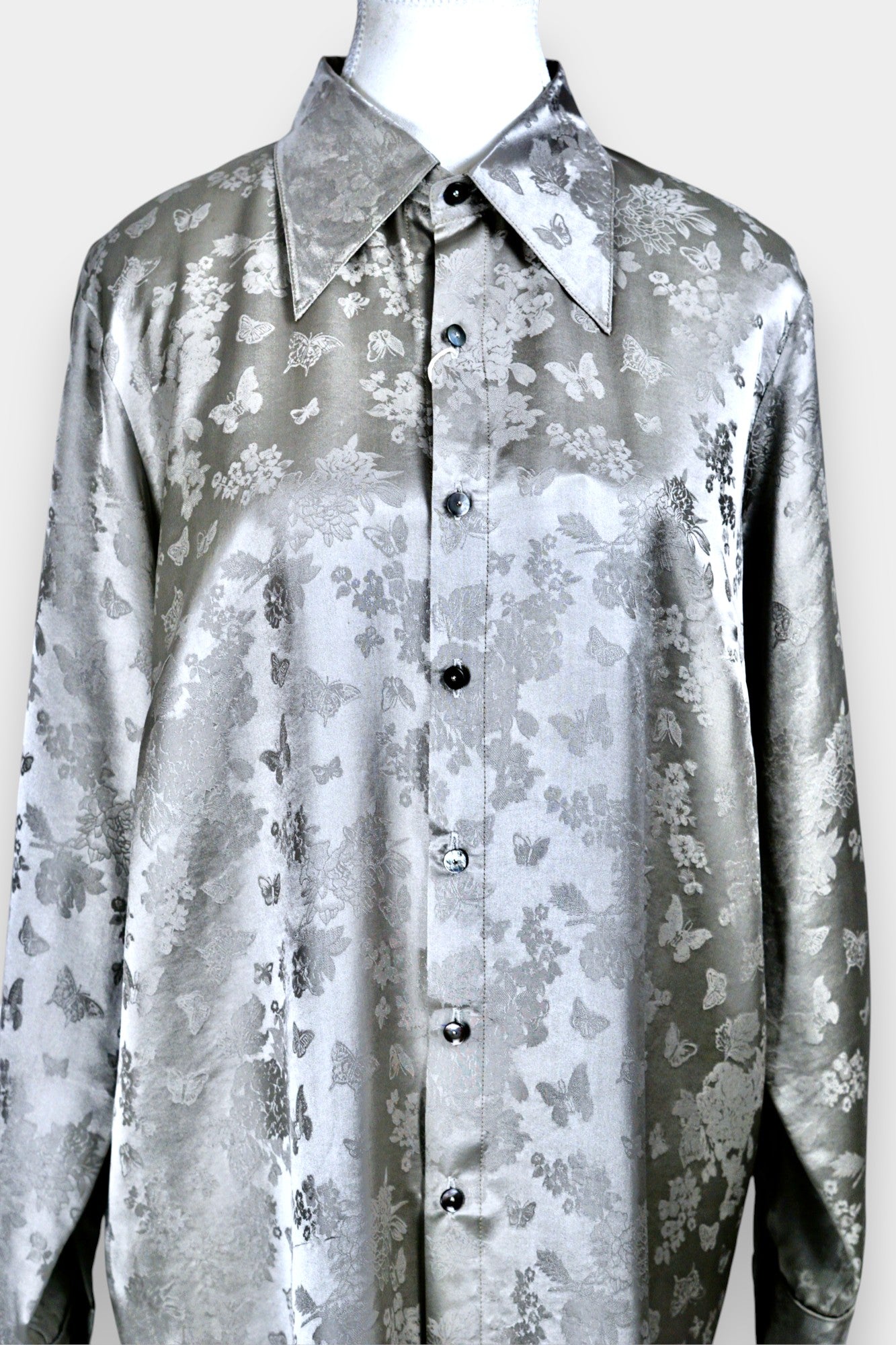 Handcrafted Mulberry Silk Shirt | Silver Floral Jacquard