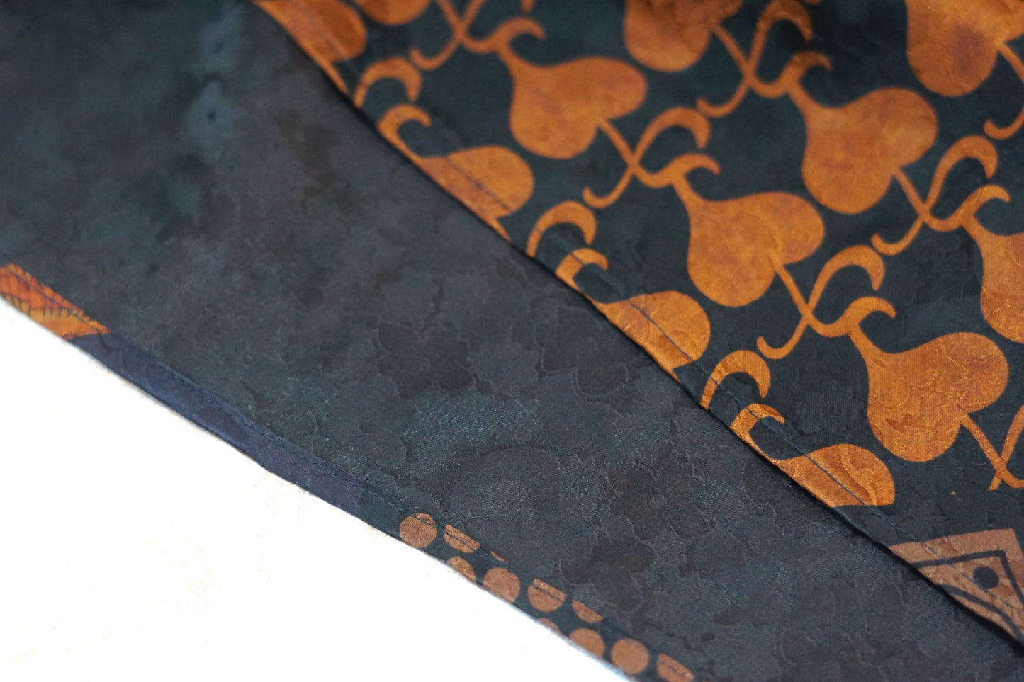 Women's vintage style mud silk top, Gambiered Canton Gauze shirt with pussy bow neckline and earth tone patterns.