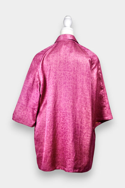 Mottled pink raspberry Gambiered Guangdong Gauze silk coat with tie belt.