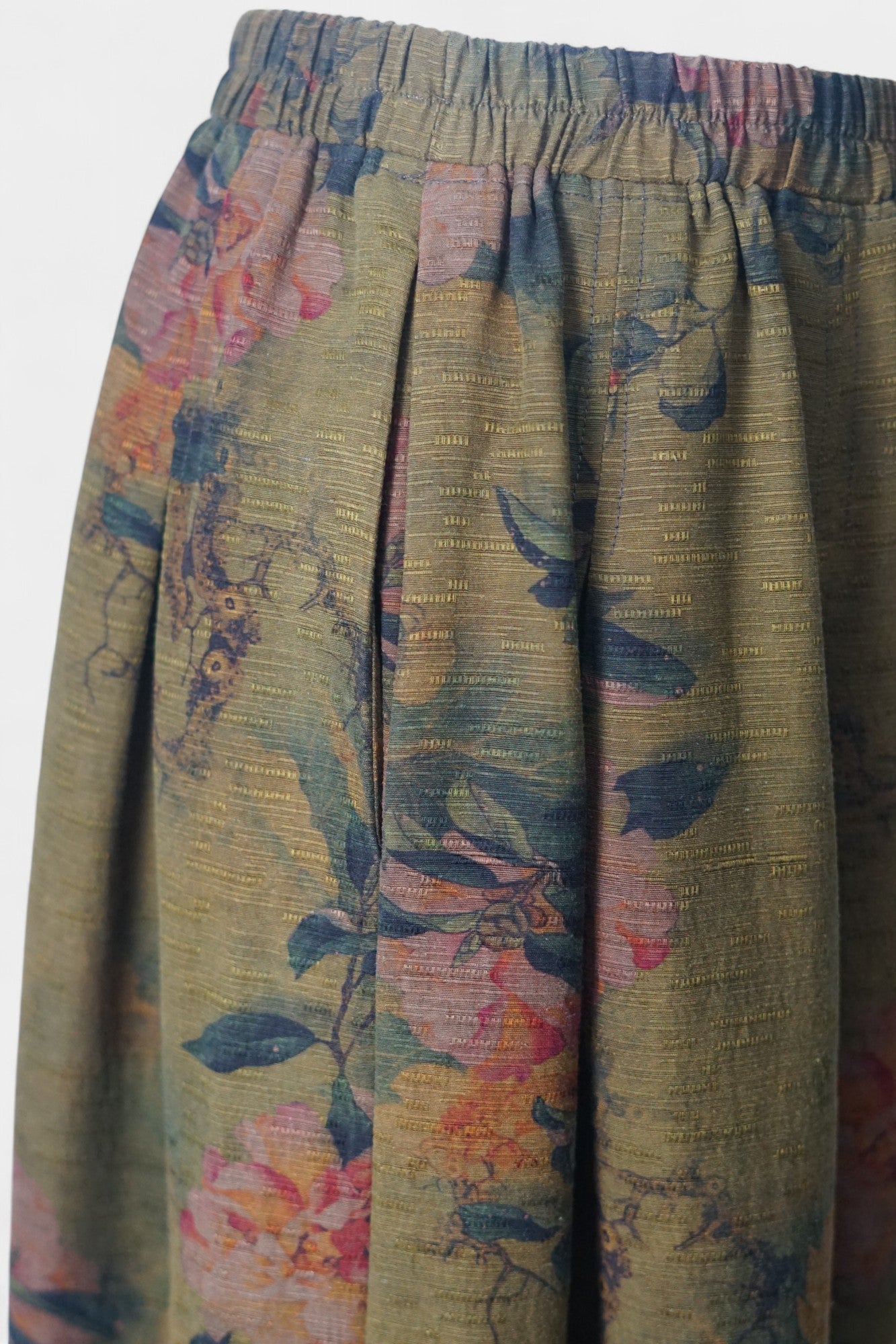 Gambiered Canton Gauze silk skirt featuring vintage floral print and elastic waistband.