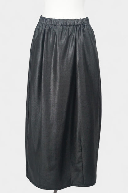 Black Xiangyun Sha silk skirt with elastic waistband and characteristic leather-like sheen