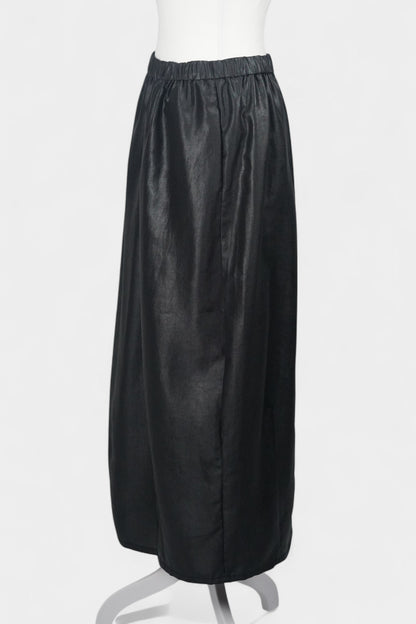 Black Xiangyun Sha silk skirt with elastic waistband and characteristic leather-like sheen