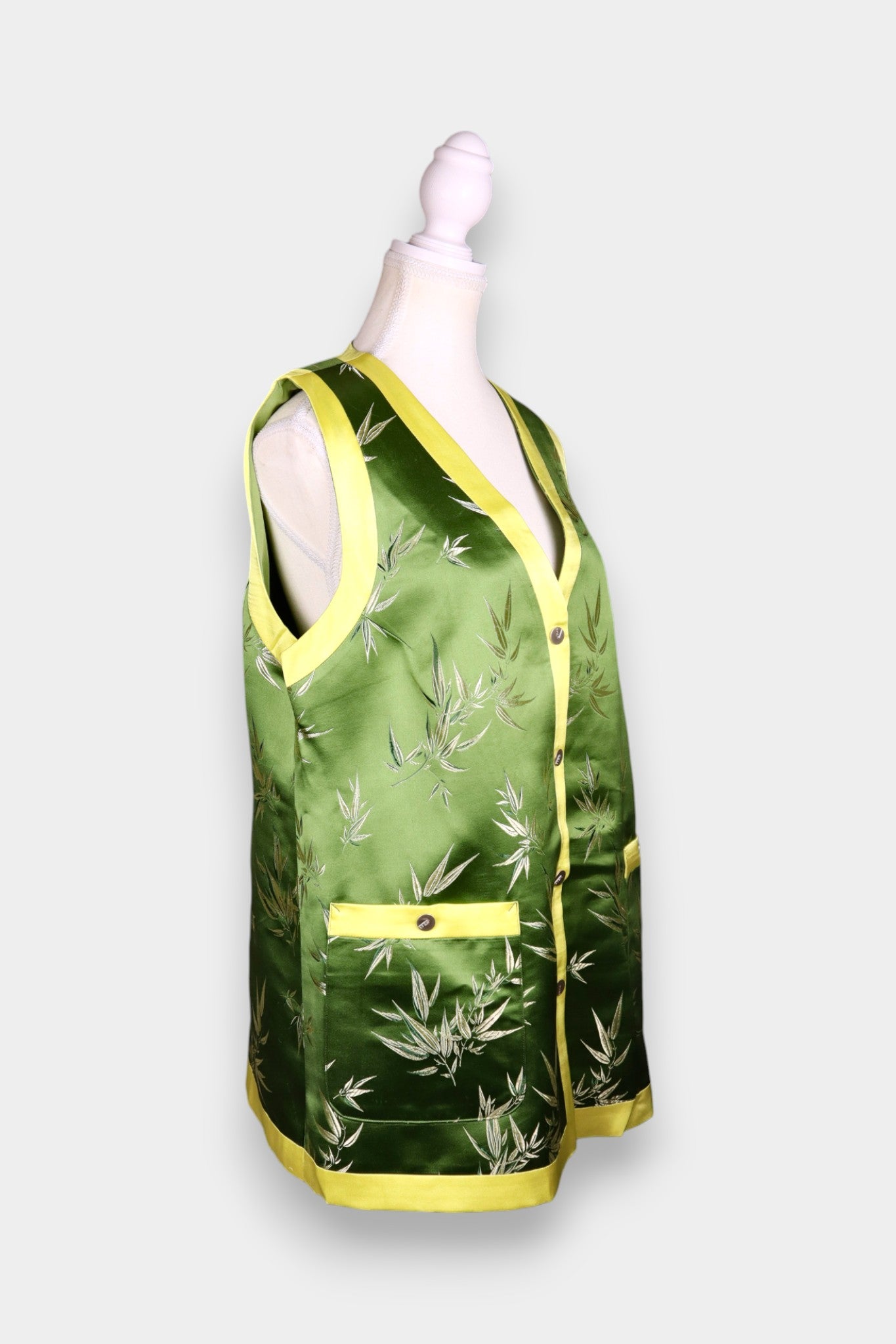 Handmade Song Dynasty Brocade Silk Vest | Green Bamboo Jacquard with Contrast Trim