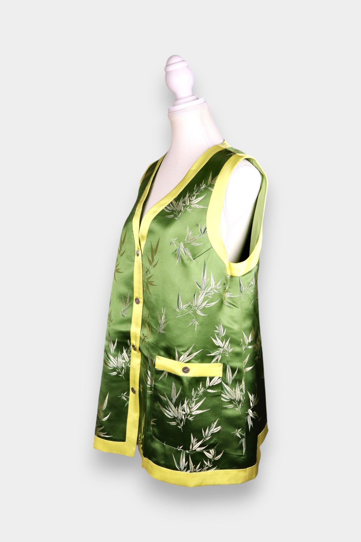 Handmade Song Dynasty Brocade Silk Vest | Green Bamboo Jacquard with Contrast Trim