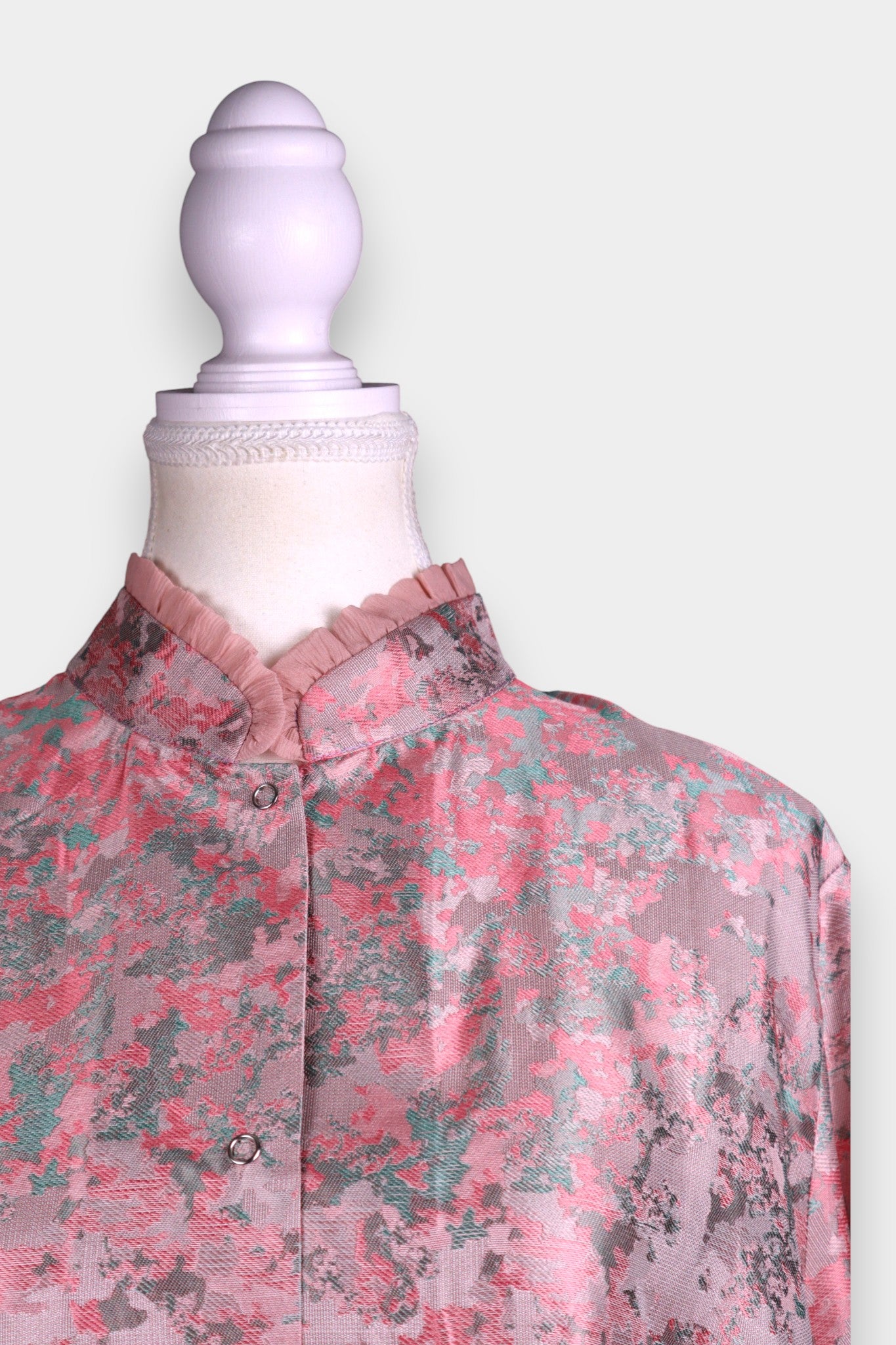 Handmade Song Dynasty Brocade Silk Blouse | Pink & Mint Floral Jacquard