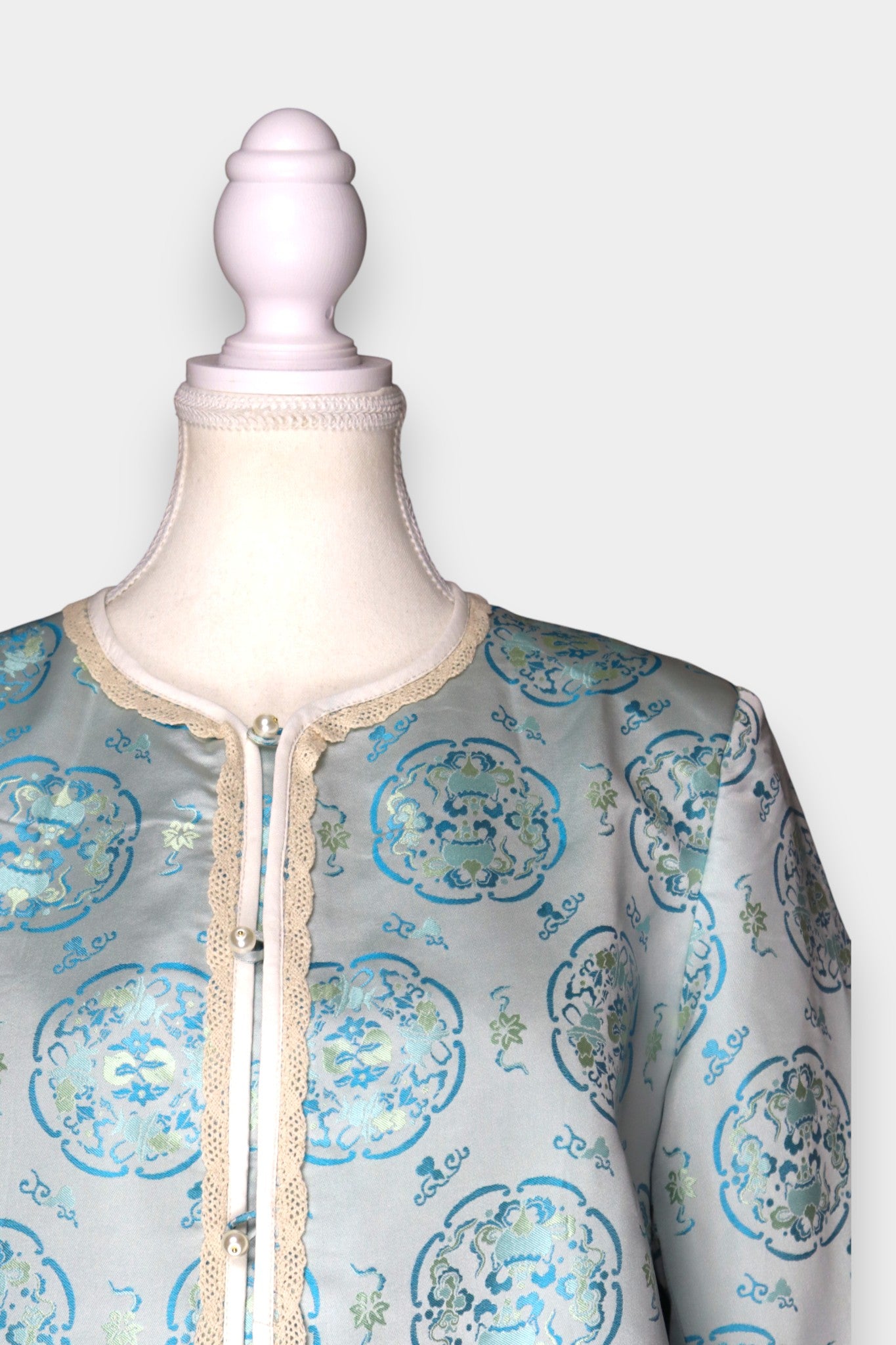 Handmade Song Dynasty Brocade Silk Jacket | Pale Blue Medallion Jacquard