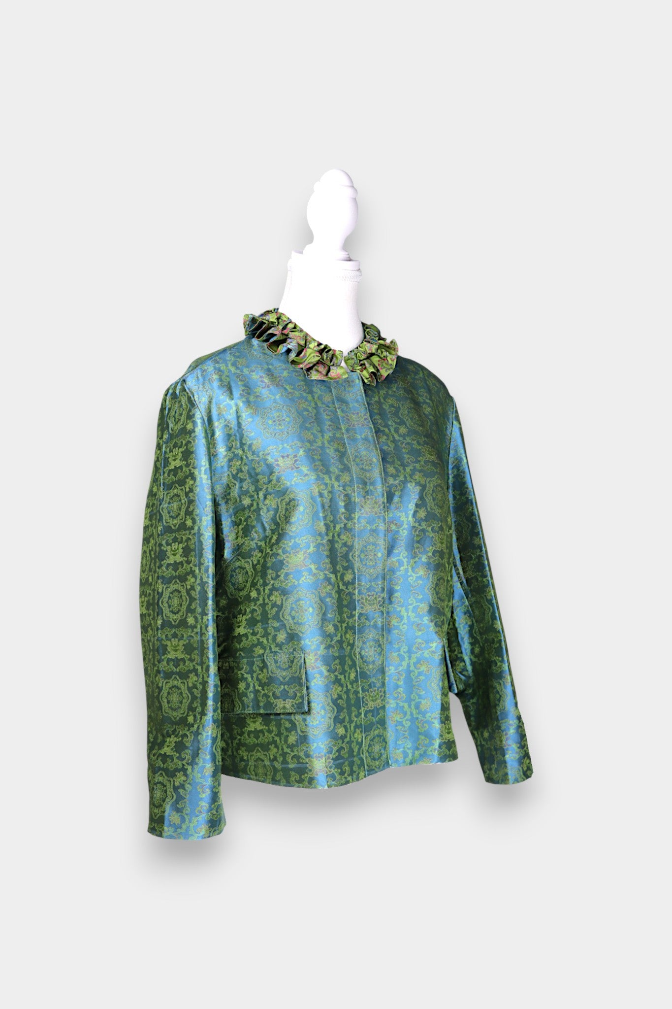Song Dynasty Brocade Silk Petal-Collar Shirt