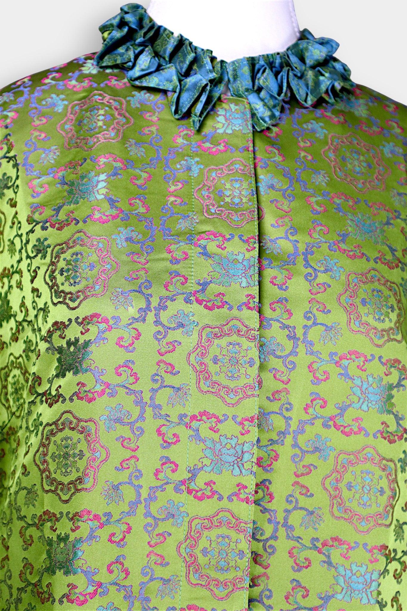 Song Dynasty Brocade Silk Petal-Collar Shirt