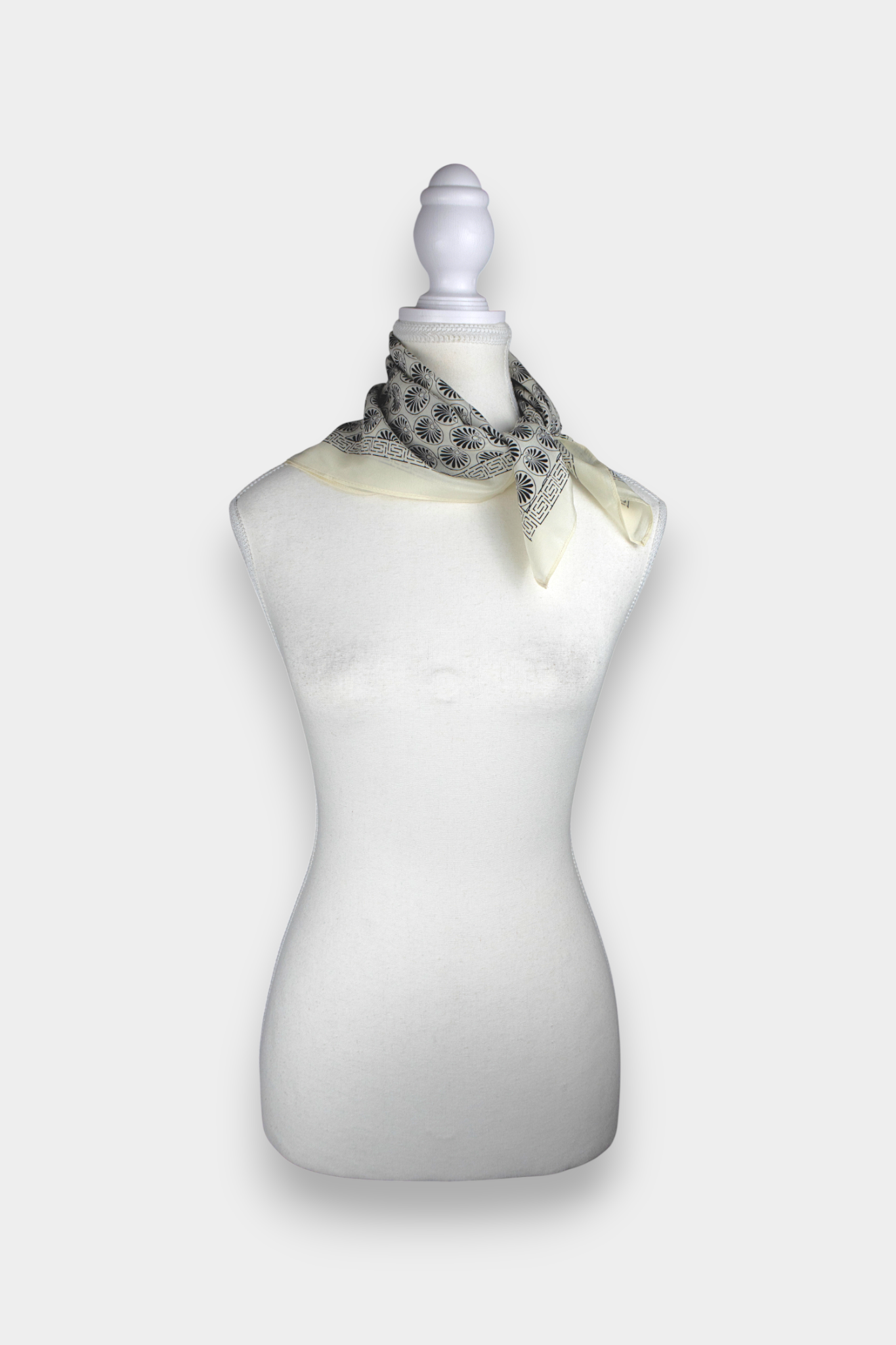 Mulberry-Silk-Palmette-Motif-Scarf-Elegant-Floral-Print